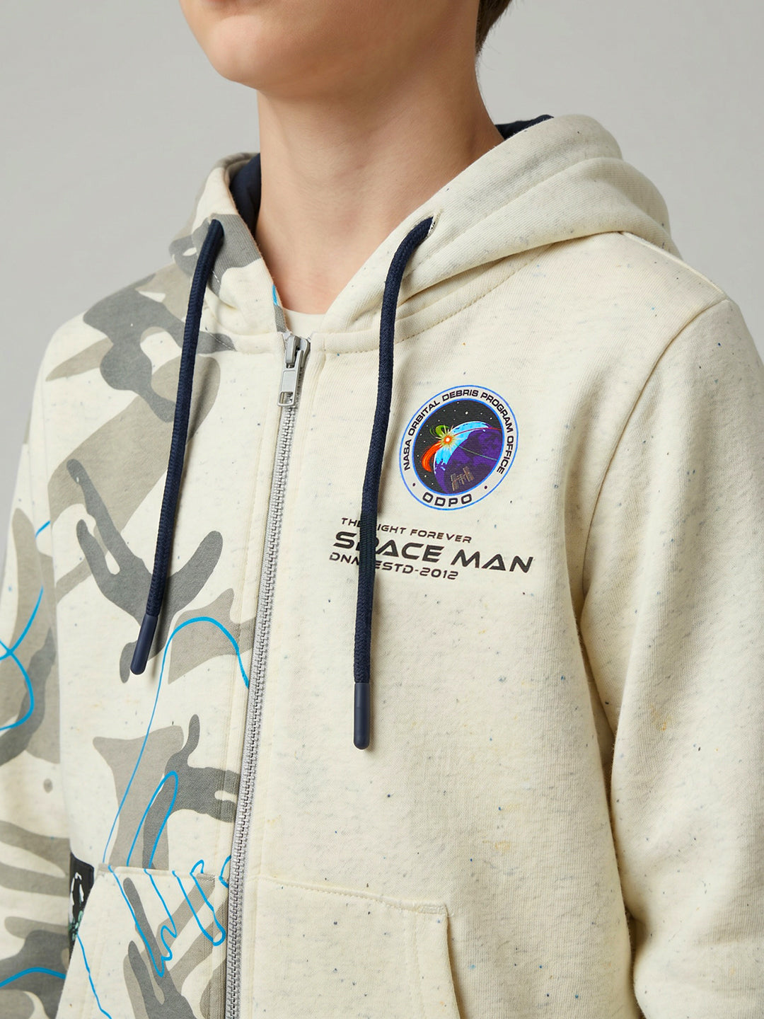 Boys White Printed Hooded Full Sleeve Sweatshirt