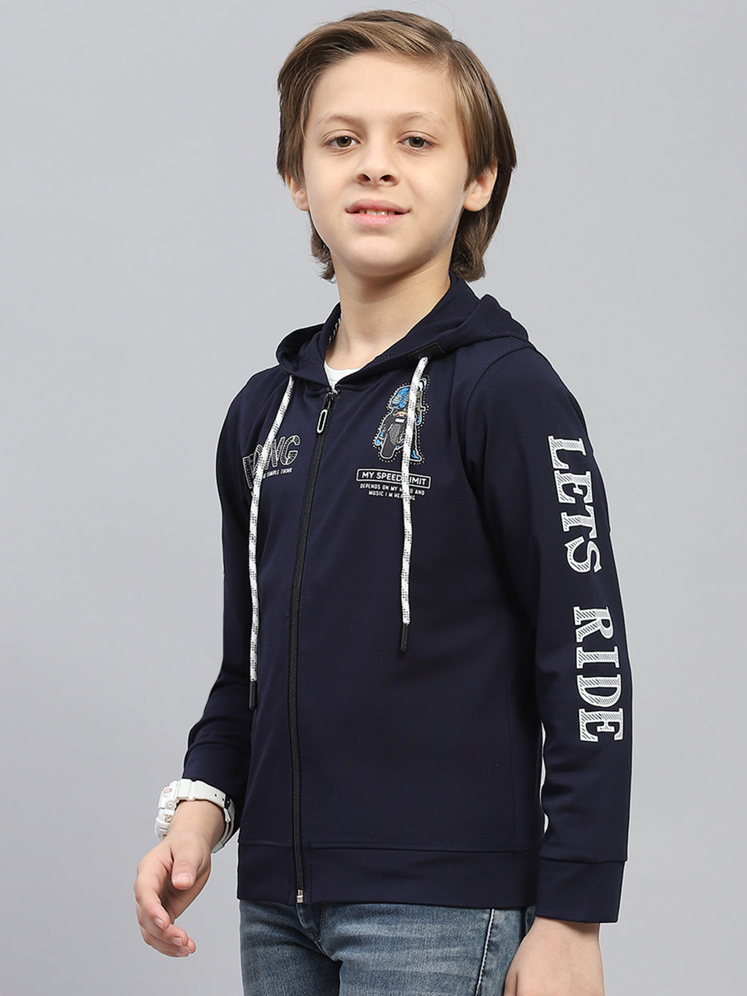 Boys Off White & Navy Blue Printed Round Neck Full Sleeve Sweatshirt with T-Shirt Set
