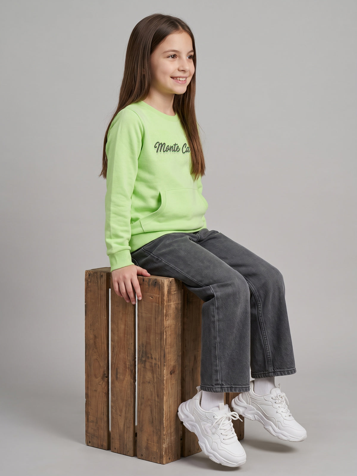 Girls Green Self Design Round Neck Full Sleeve Sweatshirt