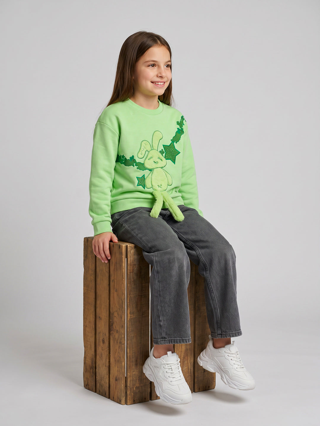 Girls Green Printed Round Neck Full Sleeve Sweatshirt