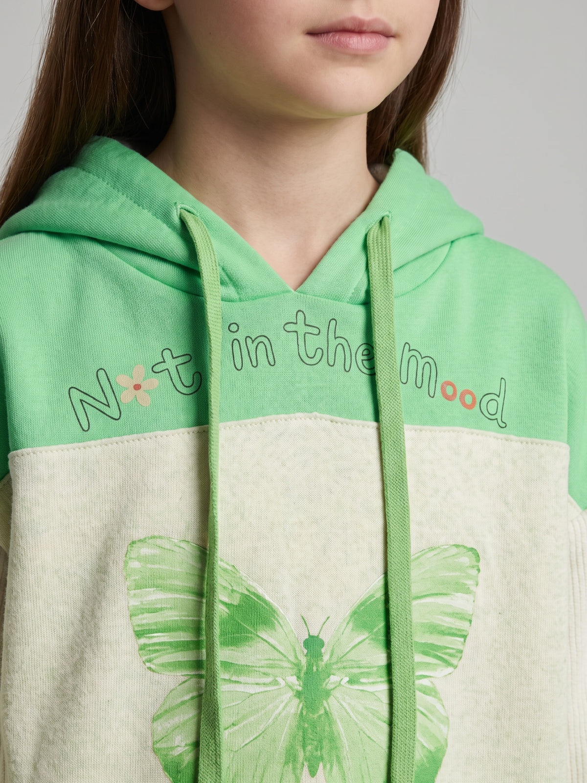 Girls Green Printed Hooded Full Sleeve Sweatshirt