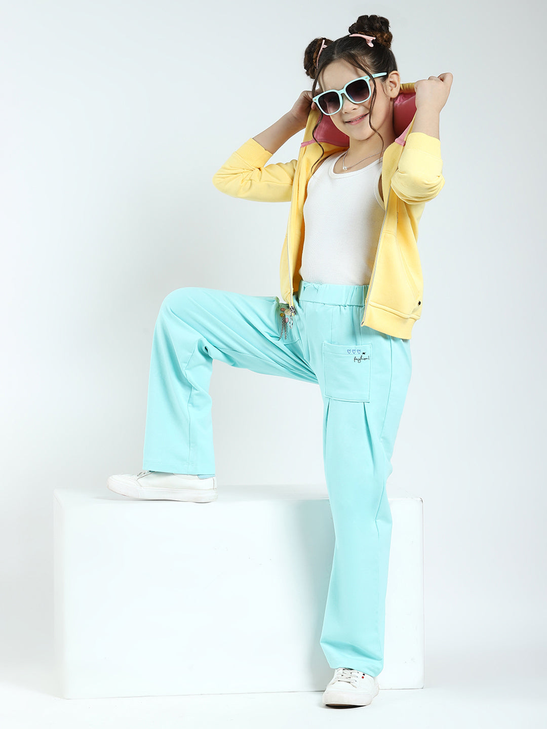 Girls Yellow Printed Hooded Full Sleeve Sweatshirt