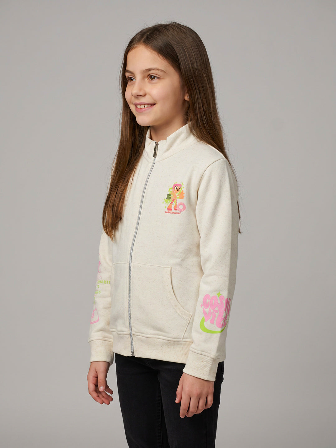 Girls Off White Printed Turtle Neck Full Sleeve Sweatshirt