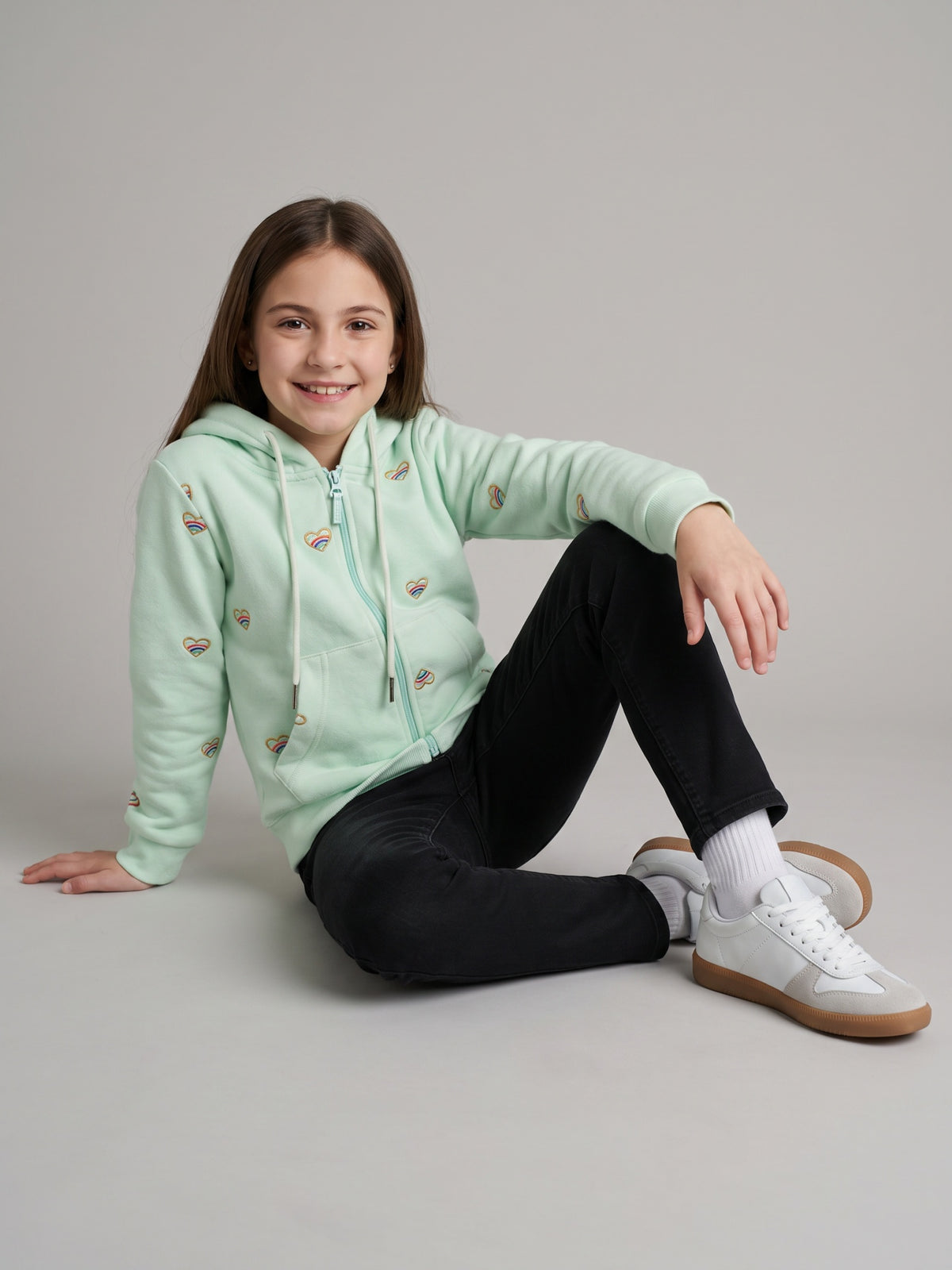 Girls Green Embroidered Hooded Full Sleeve Sweatshirt