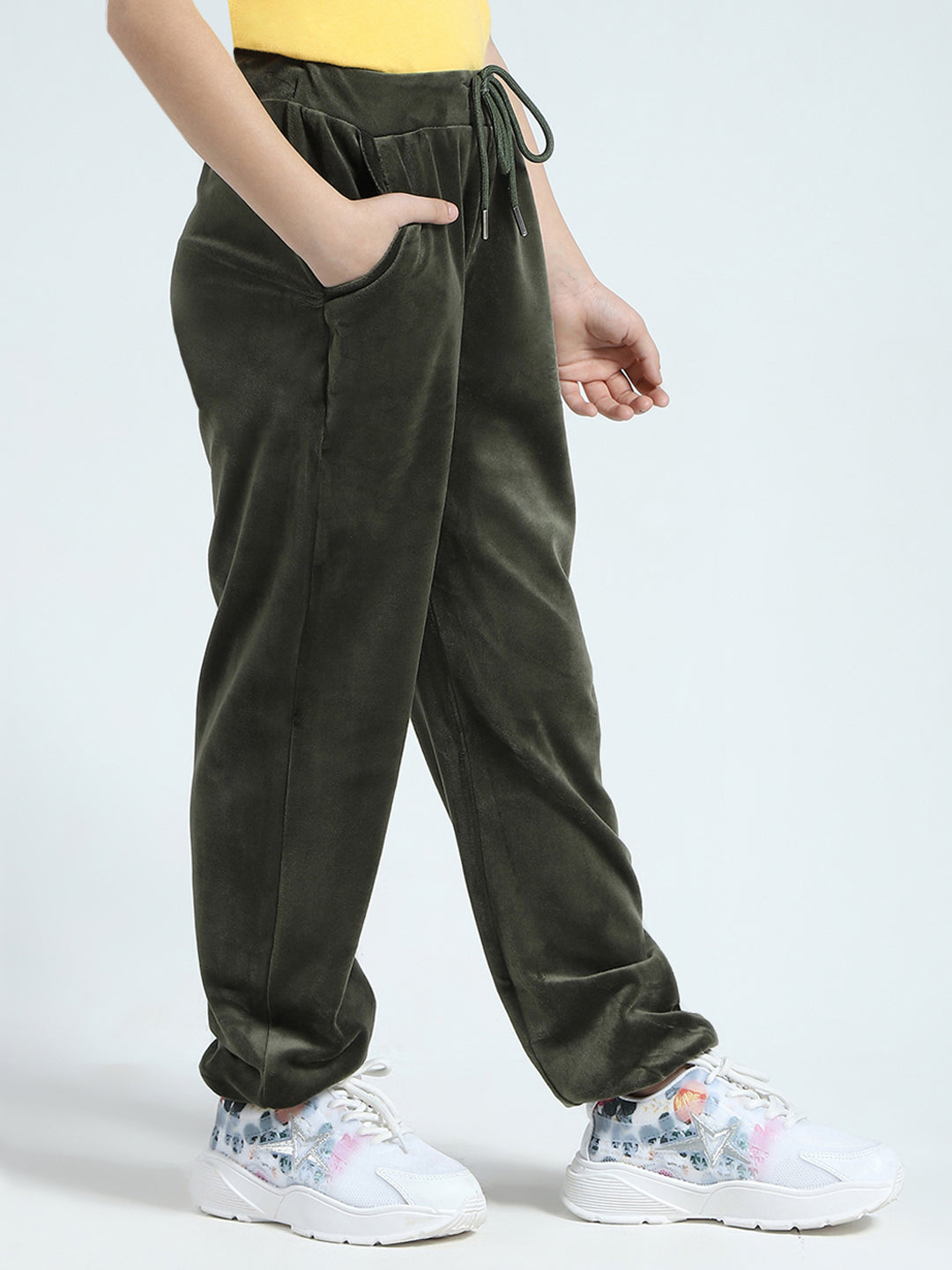 Girls Olive Solid Regular Fit Lower