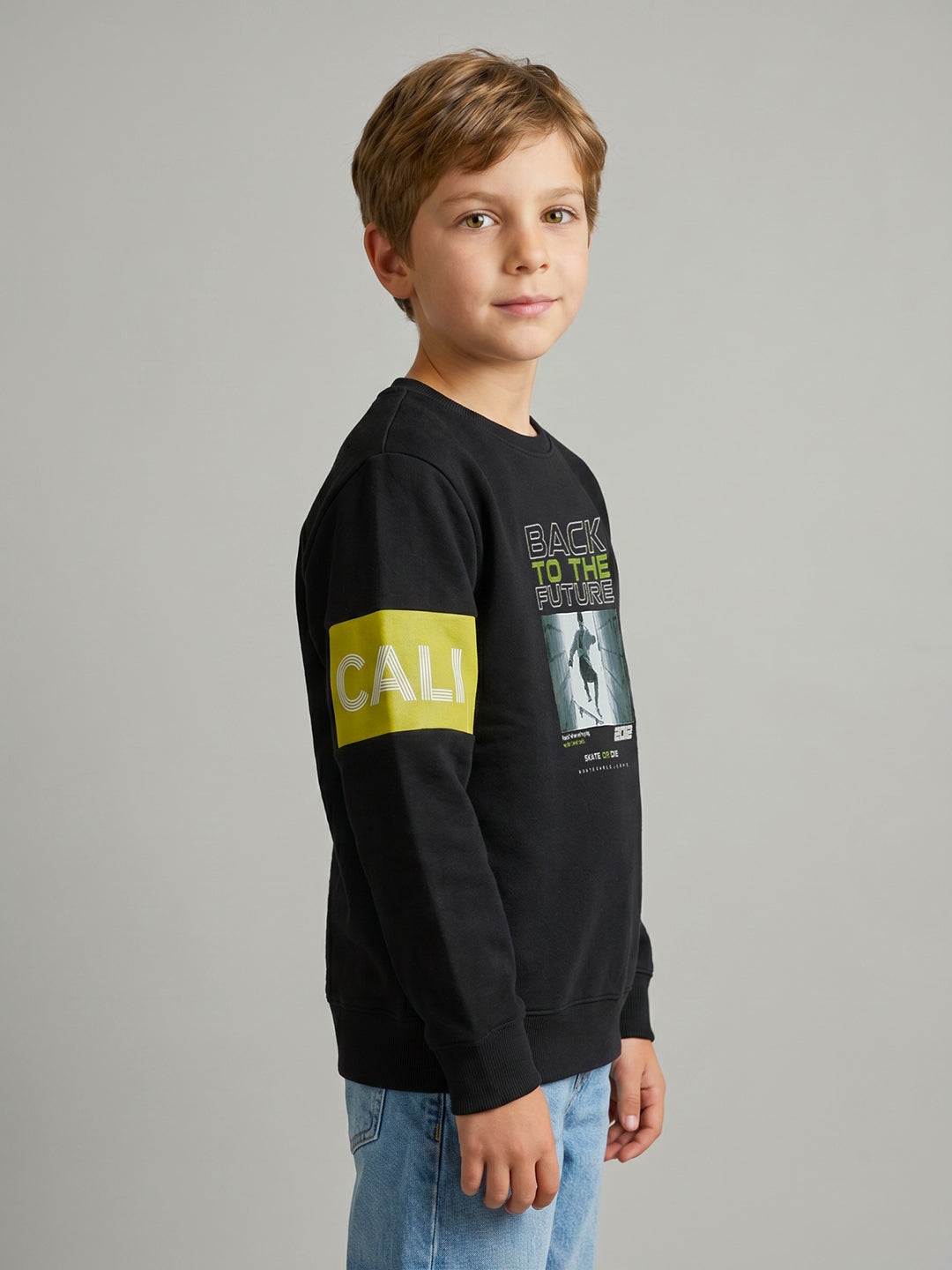 Boys Black Graphic Print Round Neck Full Sleeve Sweatshirt