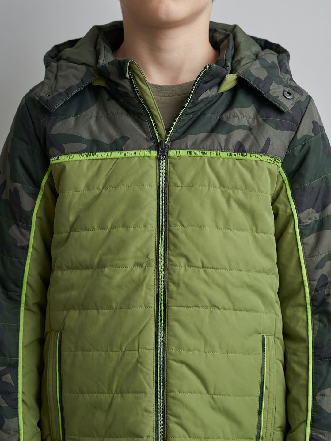Boys Green Camouflage Detachable Hood Full Sleeve Puffer Jacket