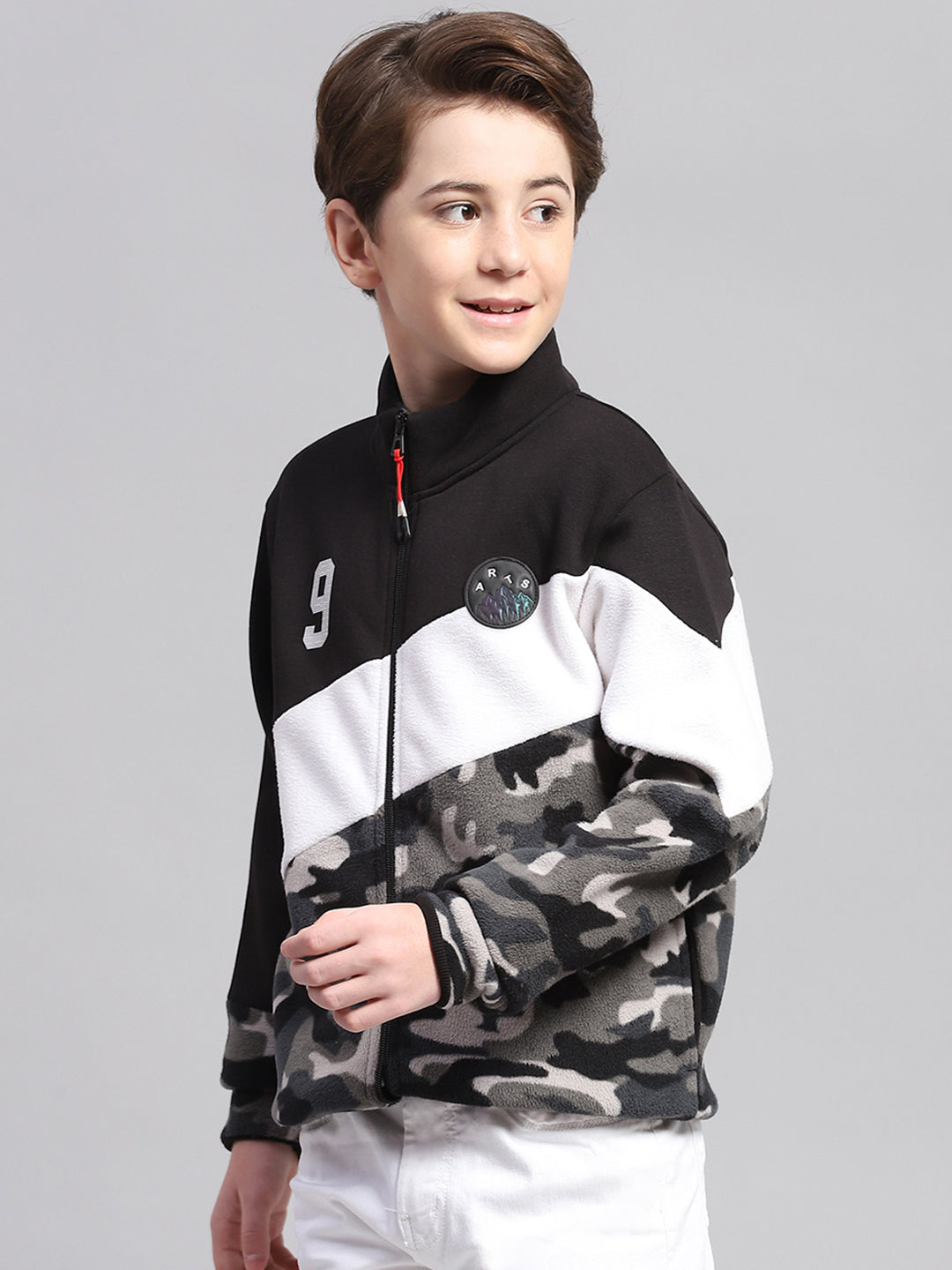 Boys Grey Printed Mock Neck Full Sleeve Sweatshirt
