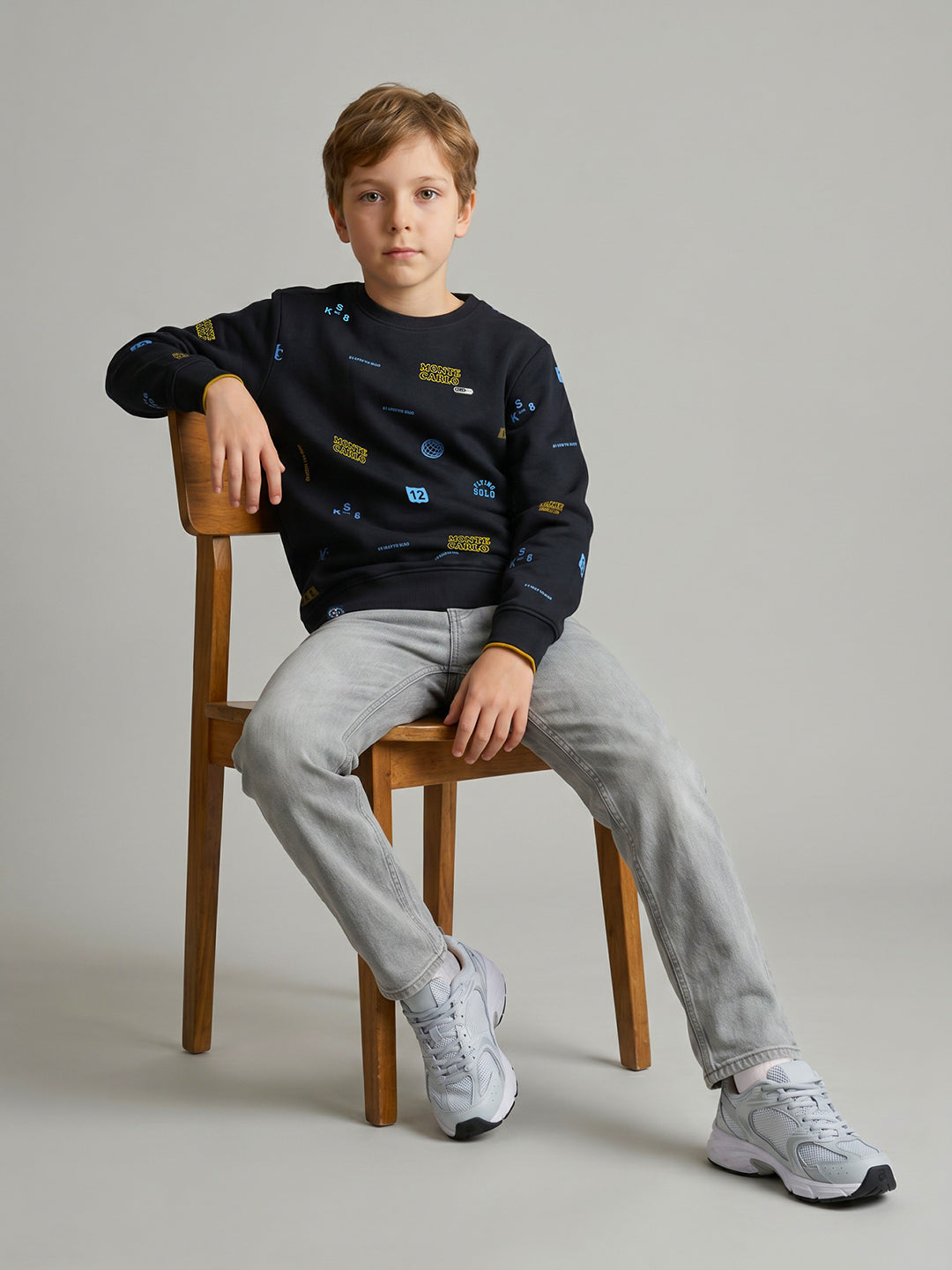 Boys Navy Blue Typography Print Round Neck Full Sleeve Sweatshirt