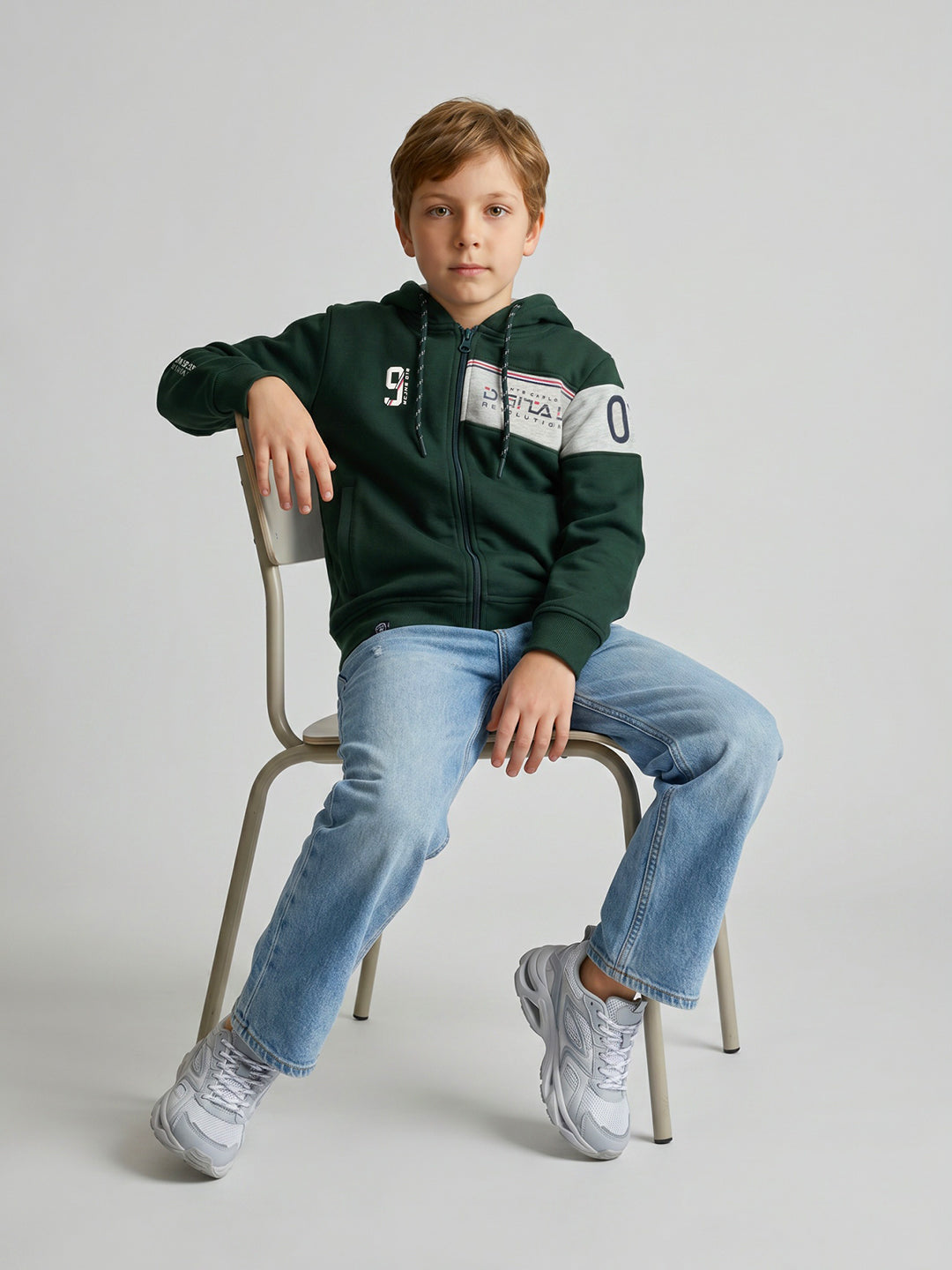 Boys Bottle Green Printed Hooded Full Sleeve Sweatshirt