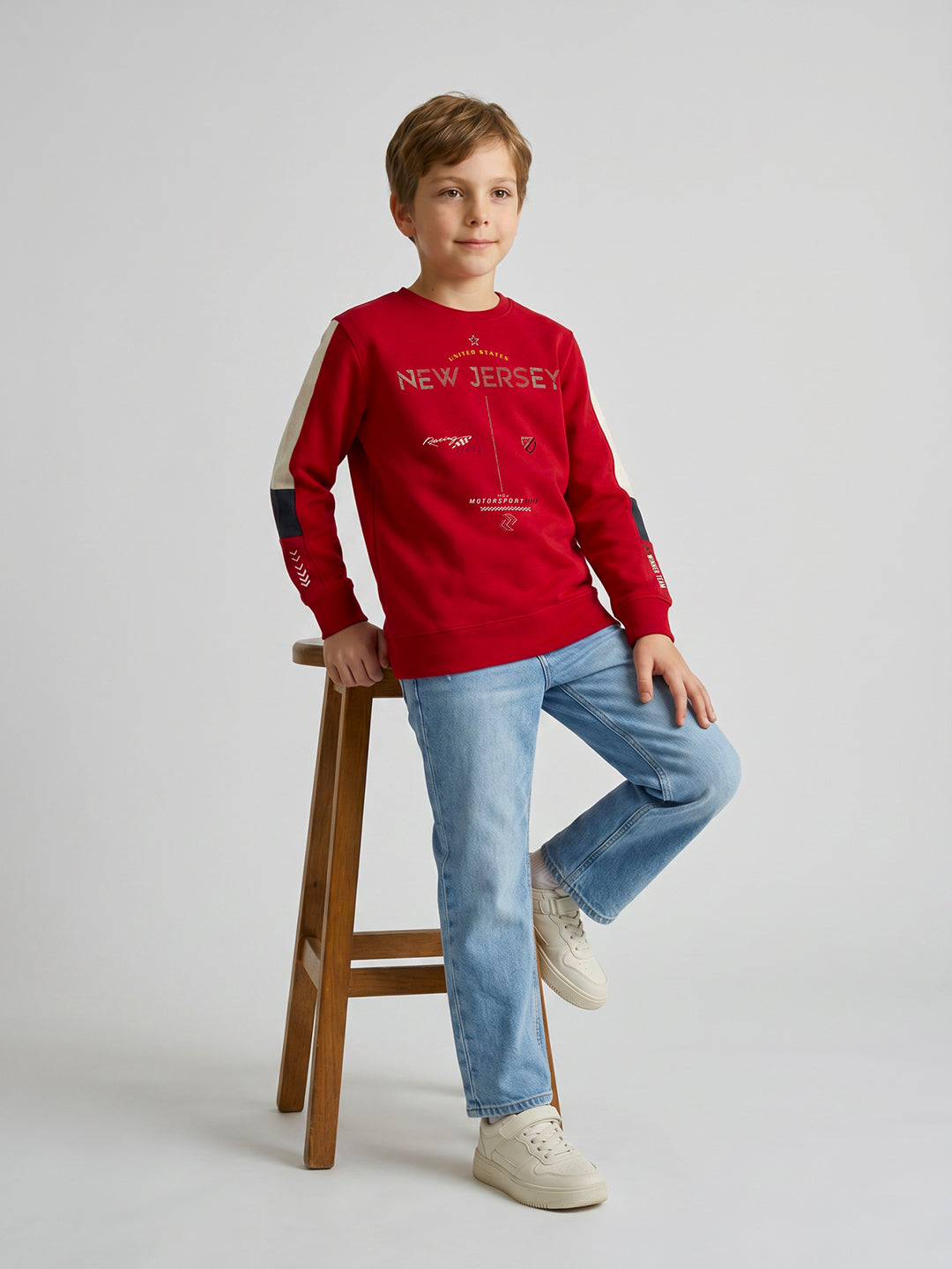 Boys Red Printed Round Neck Full Sleeve Sweatshirt