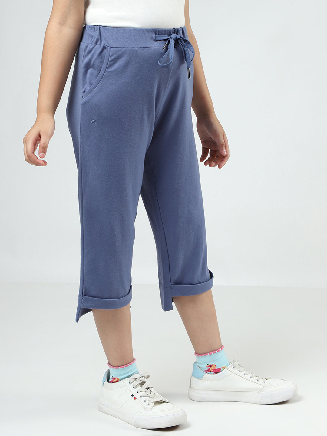 Girls Blue Solid Regular Fit Capri