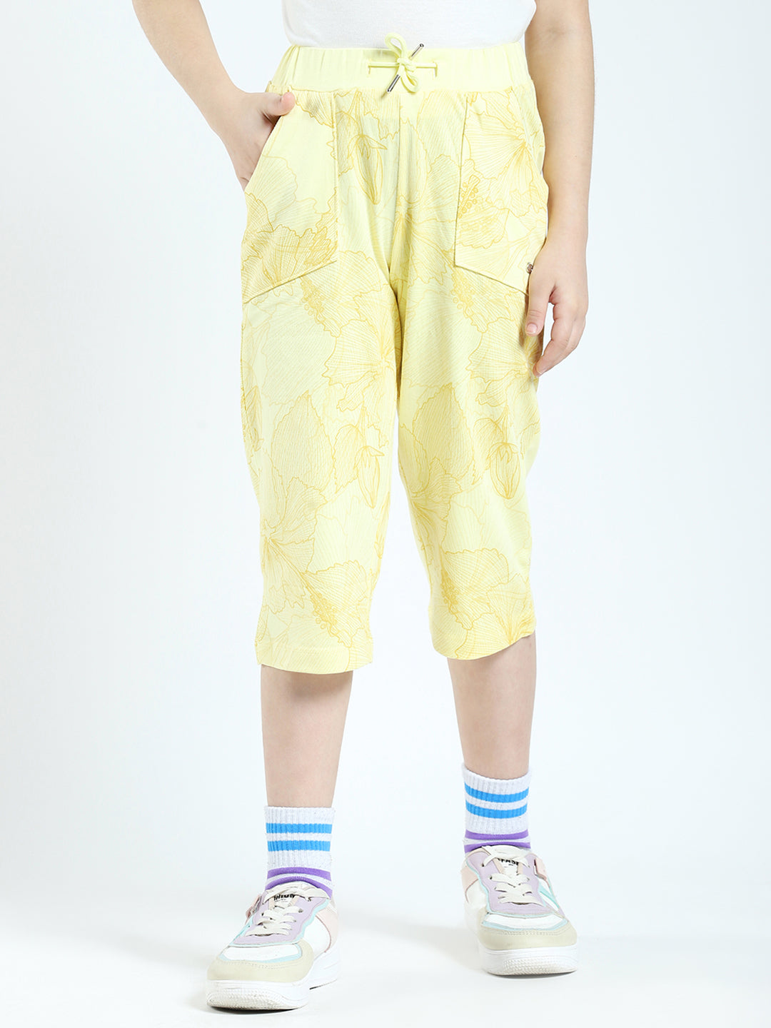 Girls Yellow Printed Regular Fit Capri
