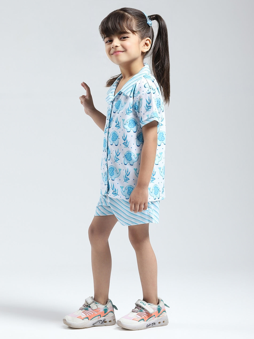 Girls Blue Printed Collar Half Sleeve Shorts Set