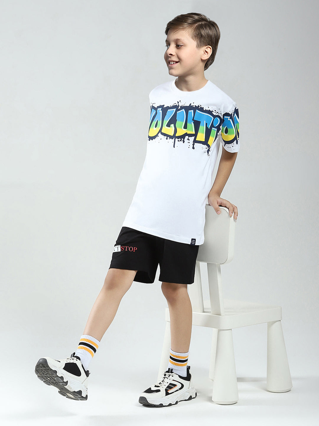 Boys White Printed Round Neck Half Sleeve T-Shirt