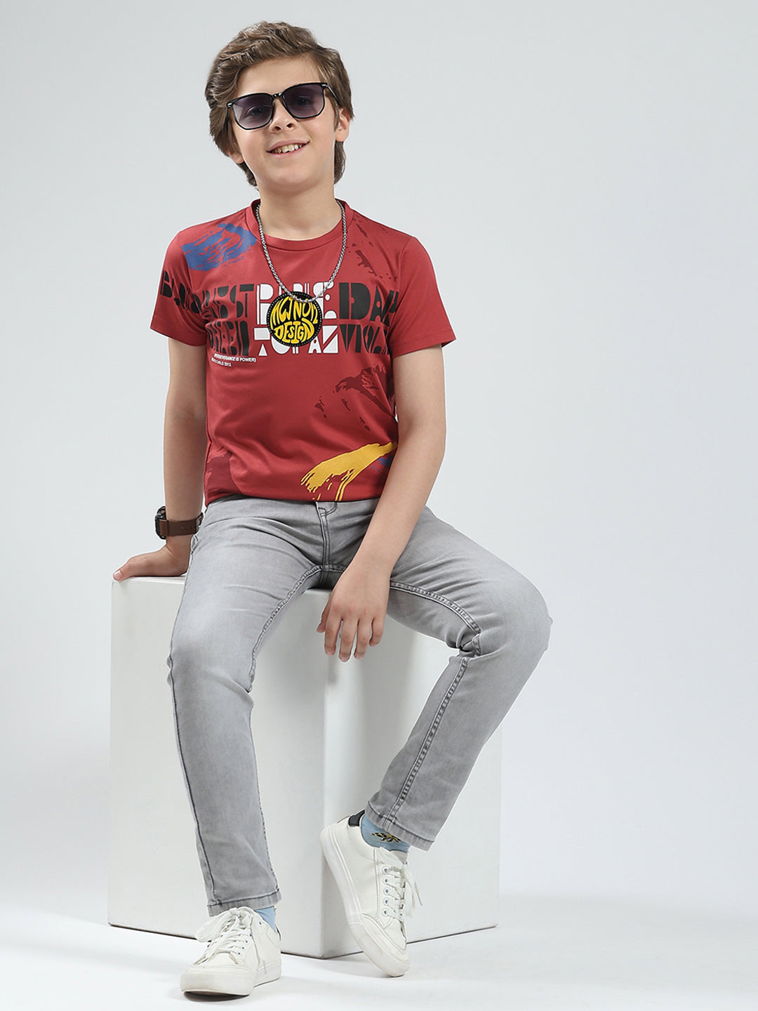 Boys Maroon Printed Round Neck Half Sleeve T-Shirt