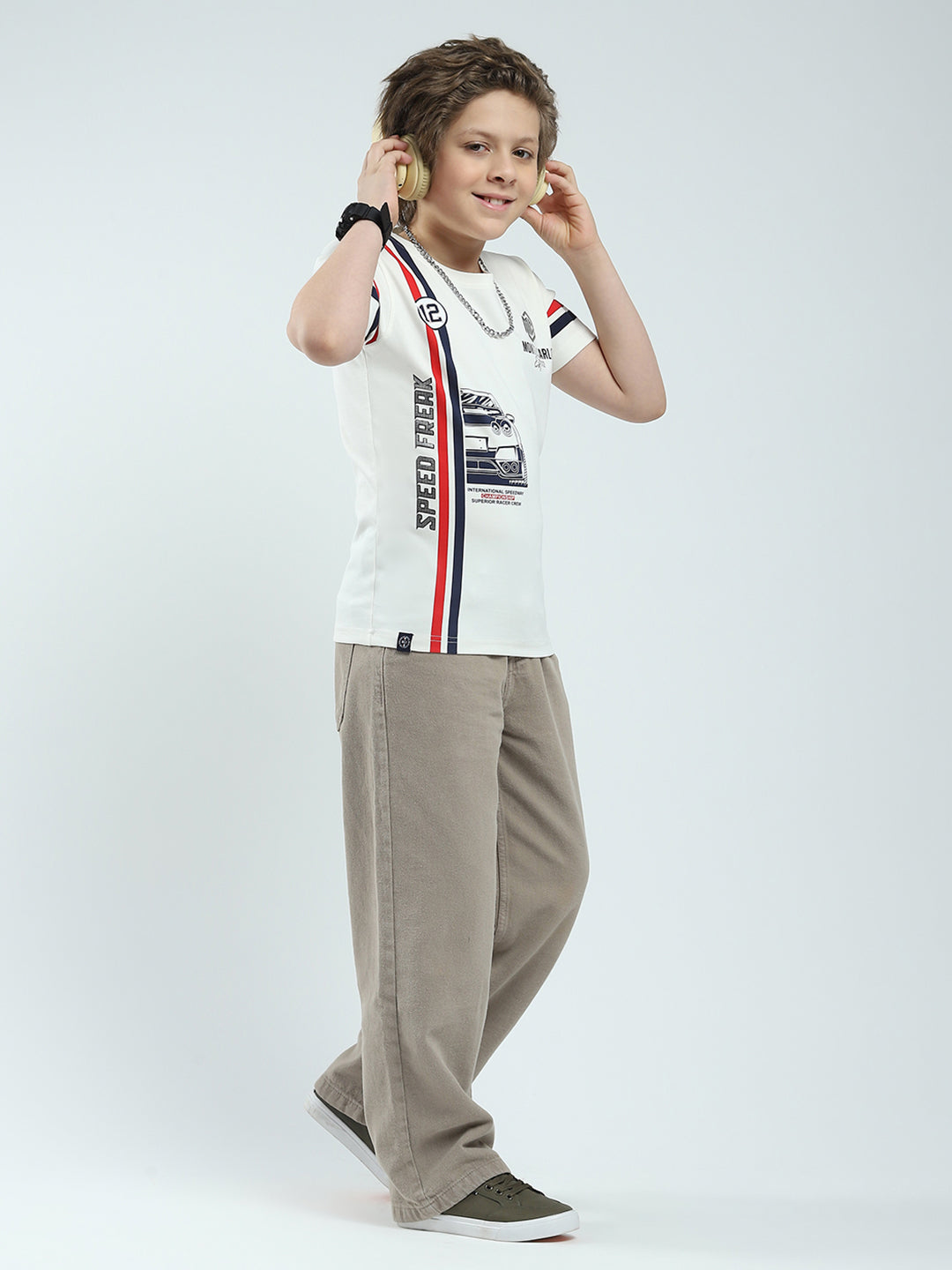 Boys White Printed Round Neck Half Sleeve T-Shirt