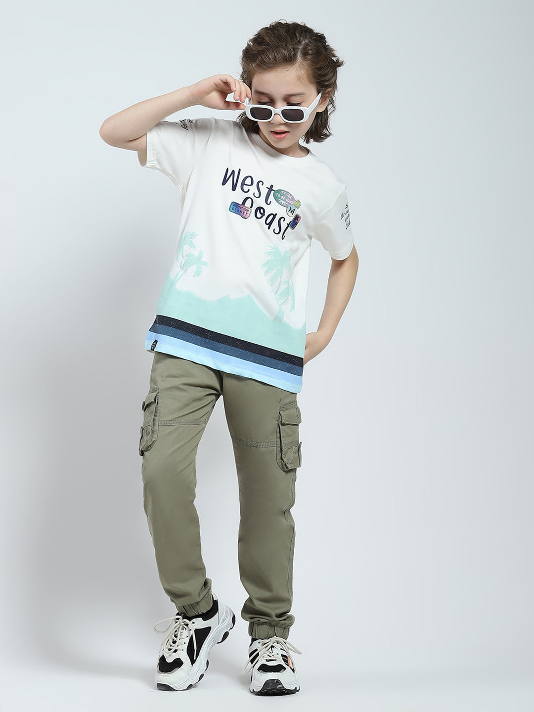 Boys White Printed Round Neck Half Sleeve T-Shirt