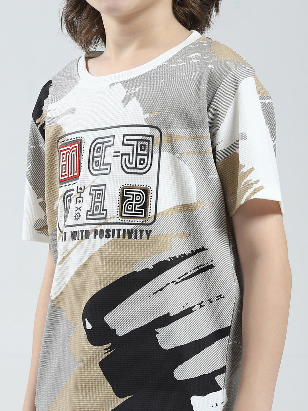 Boys White Printed Round Neck Half Sleeve T-Shirt
