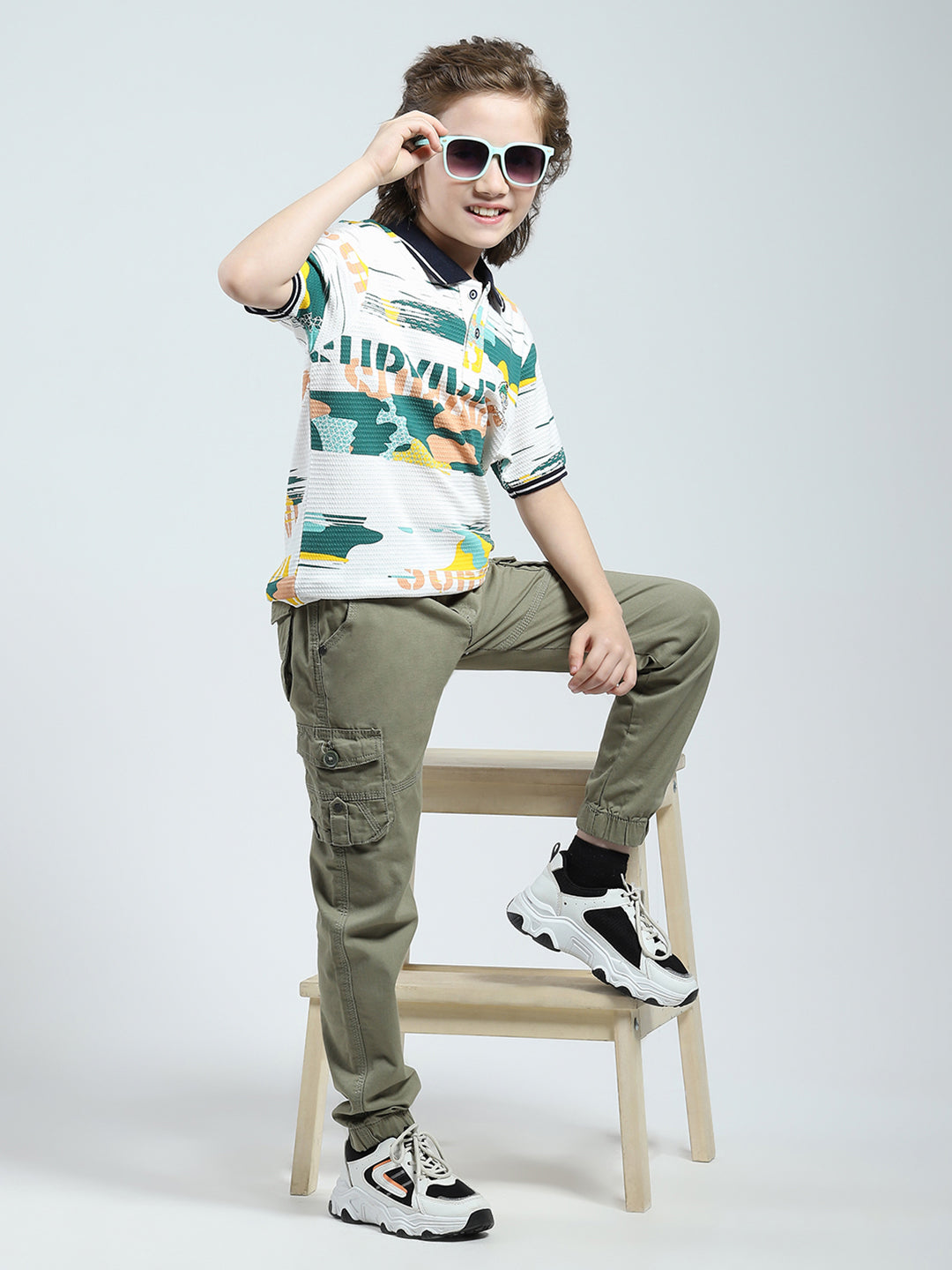 Boys White Printed Collar Half Sleeve T-Shirt