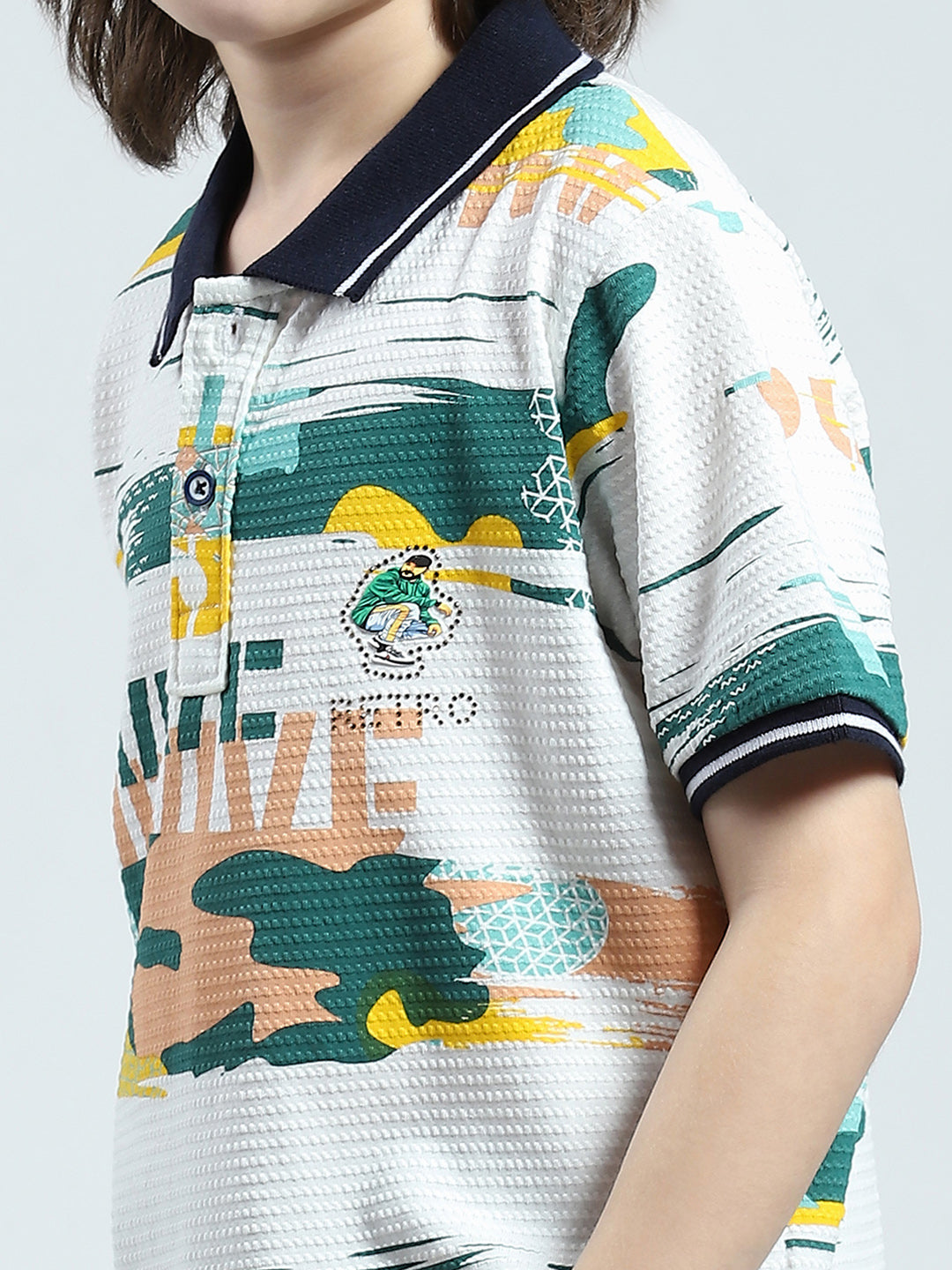 Boys White Printed Collar Half Sleeve T-Shirt