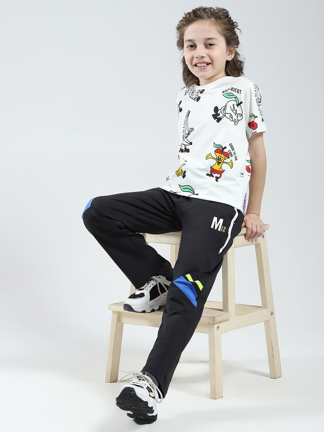 Boys Black Printed Regular Fit Lower