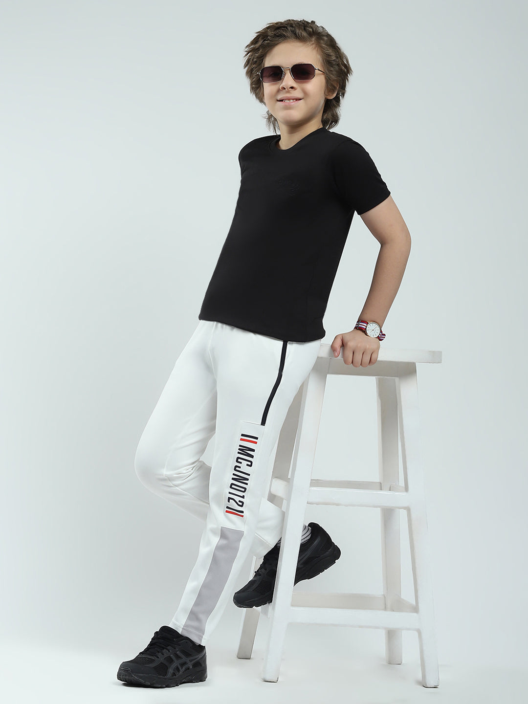 Boys White Solid Regular Fit Lower
