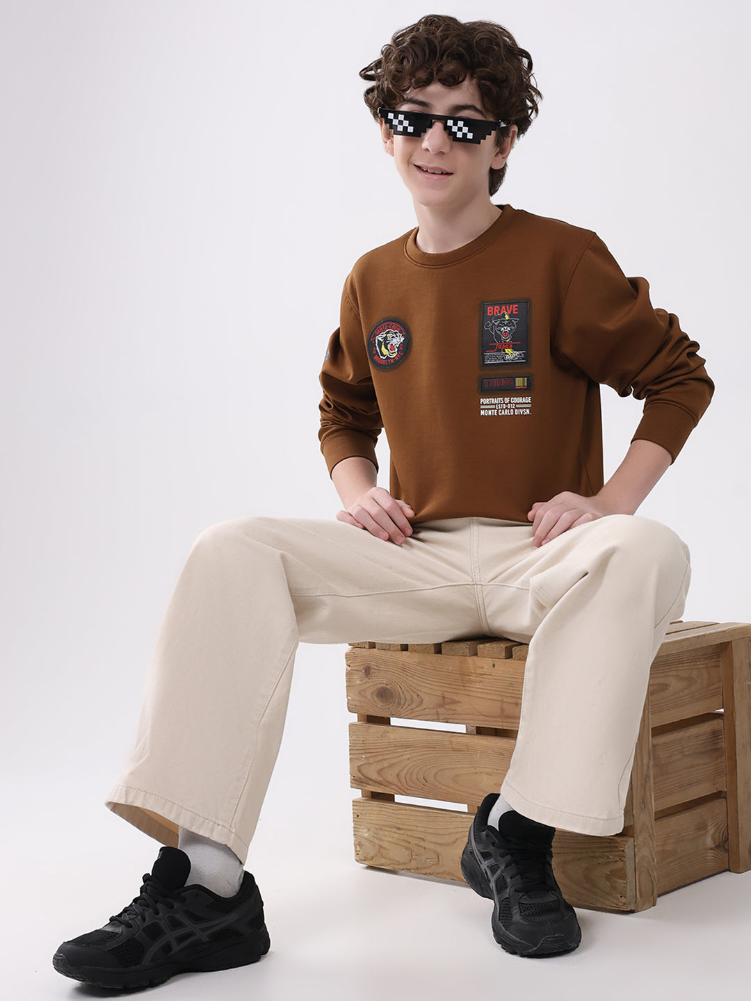 Boys Brown Printed Round Neck Full Sleeve Sweatshirt