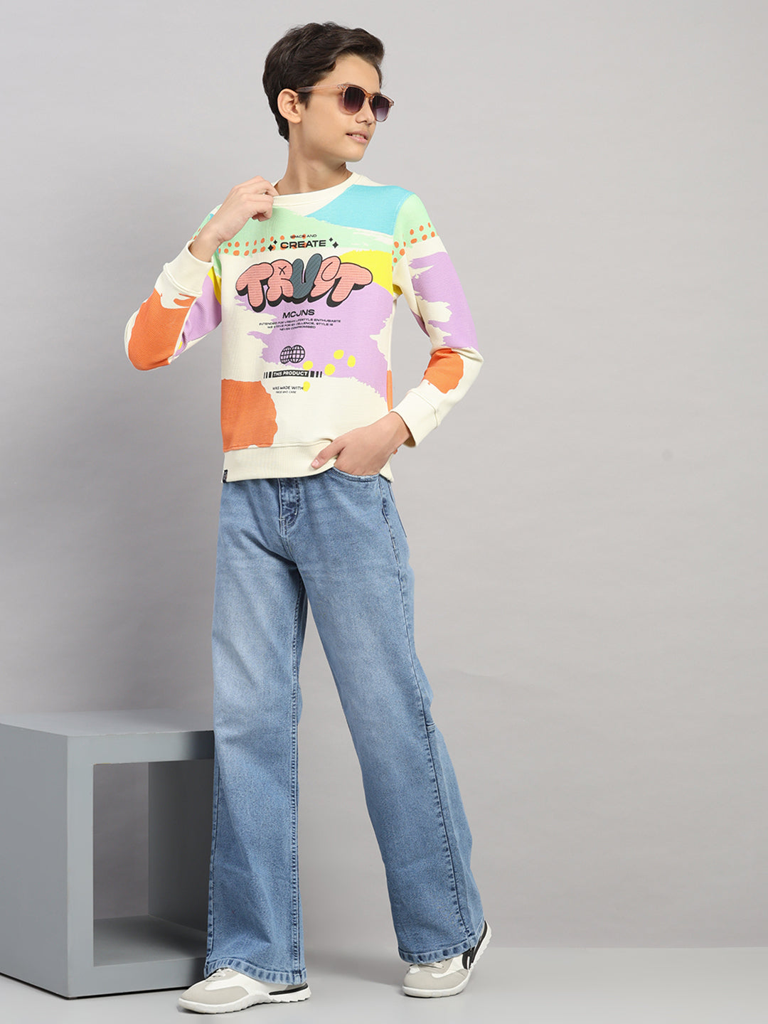 Boys Off White Printed Round Neck Full Sleeve Sweatshirt
