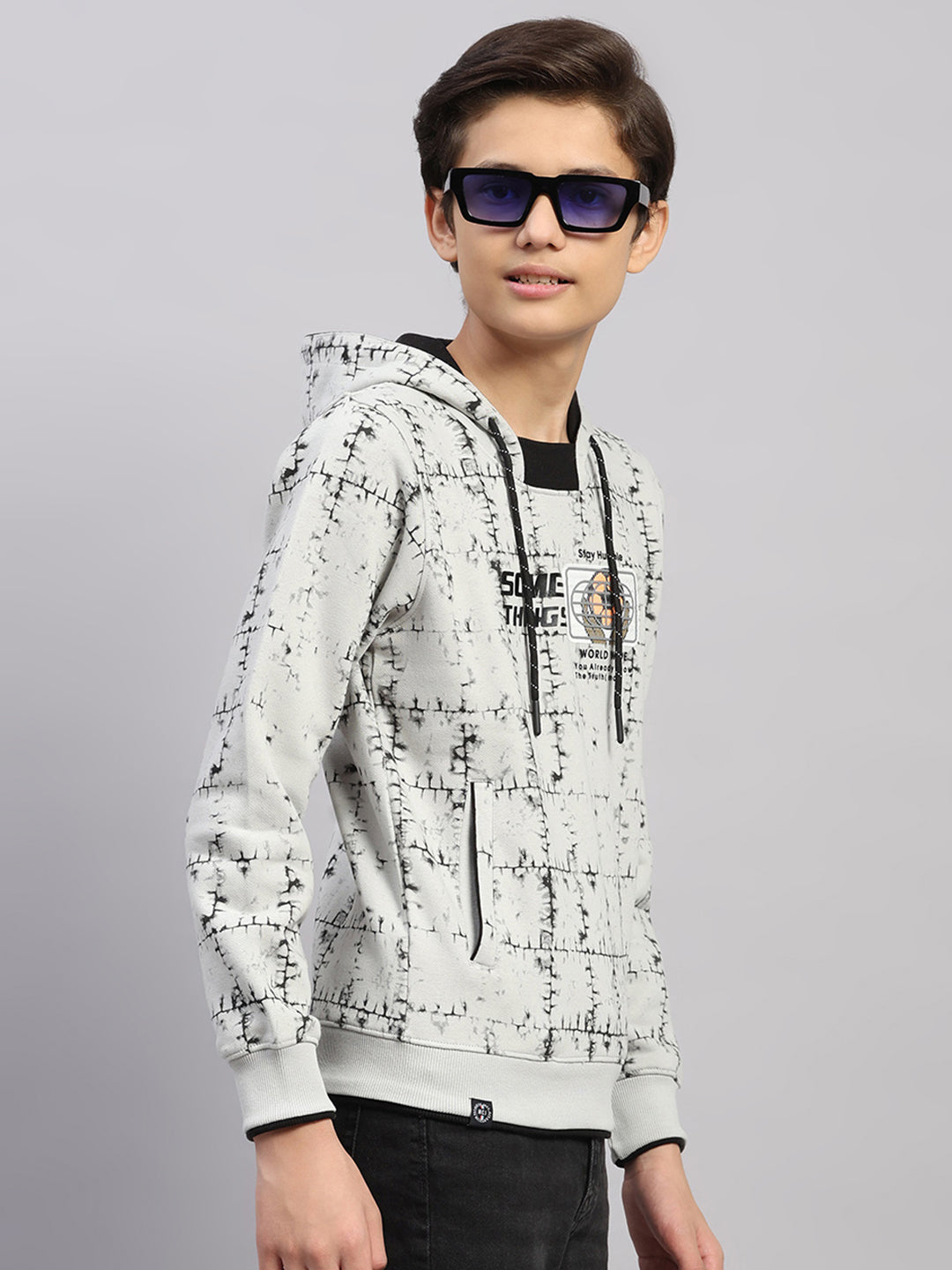 Boys Grey Printed Round Neck Full Sleeve Sweatshirt