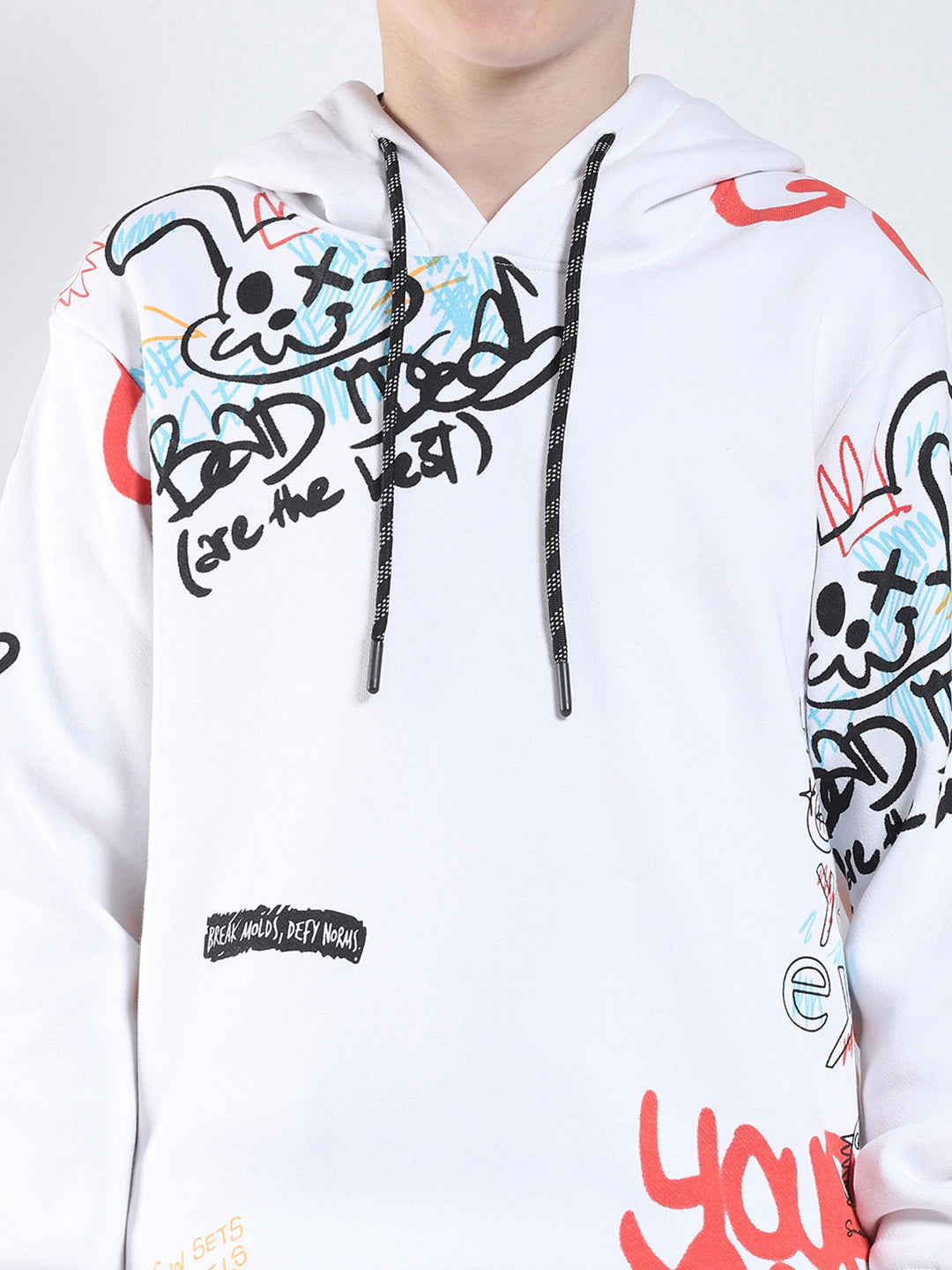 Boys Off White Printed Hooded Full Sleeve Sweatshirt