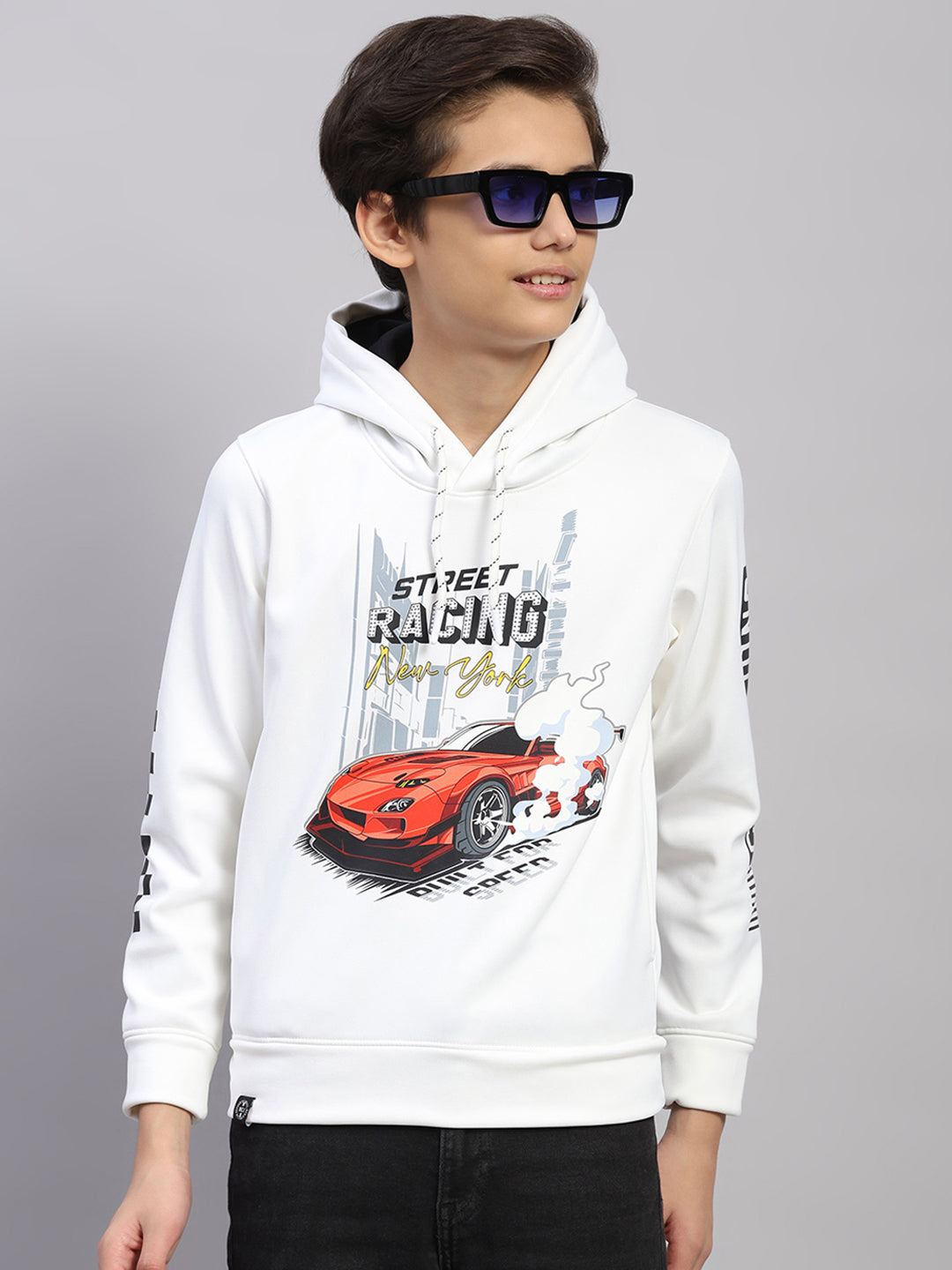 Boys White Printed Round Neck Full Sleeve Sweatshirt