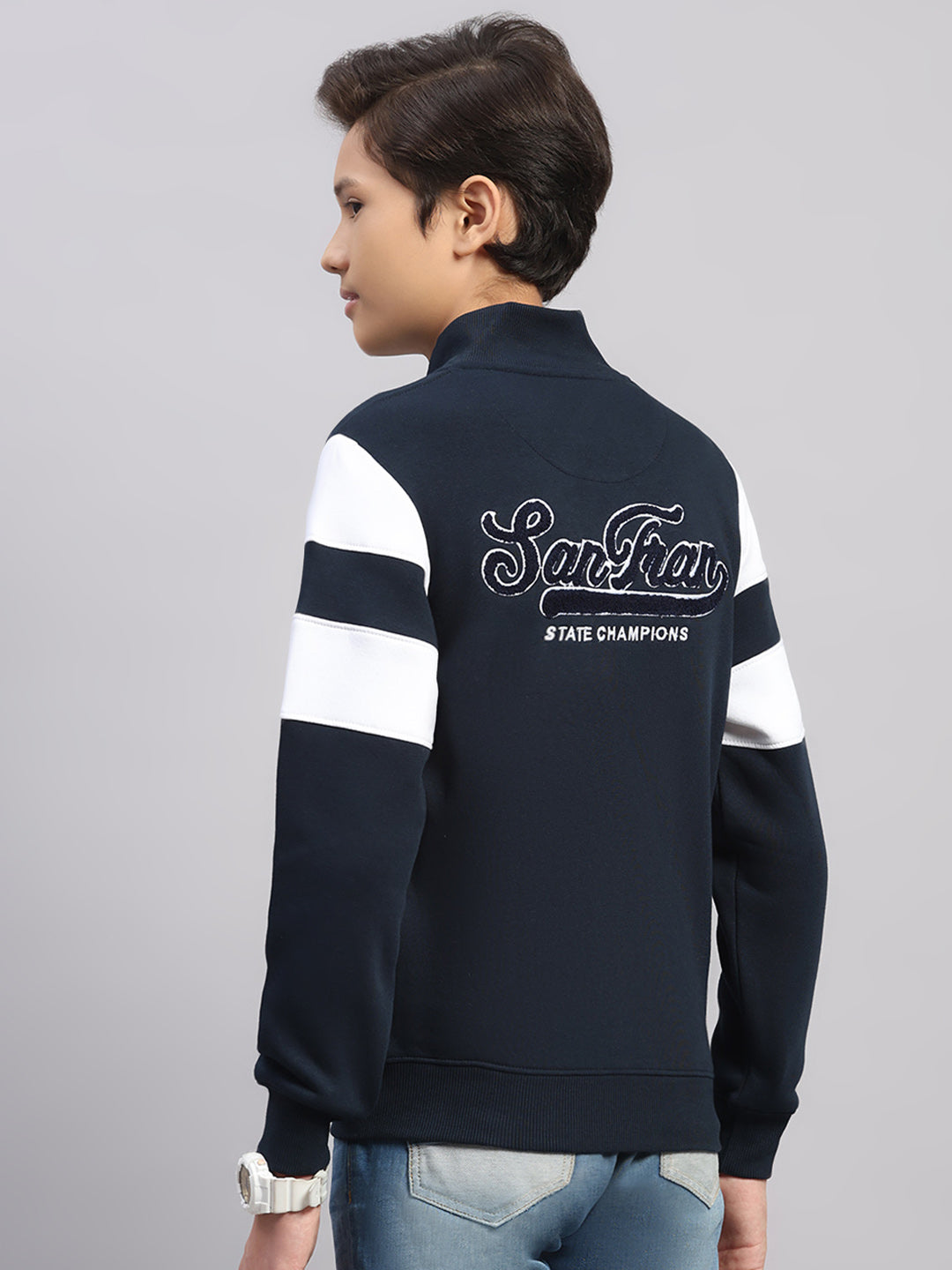 Boys Navy Blue Embroidered Round Neck Full Sleeve Sweatshirt