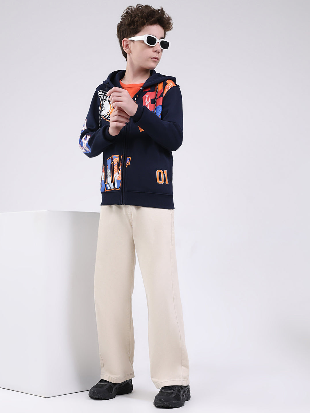 Boys Navy Blue Printed Hooded Full Sleeve Sweatshirt