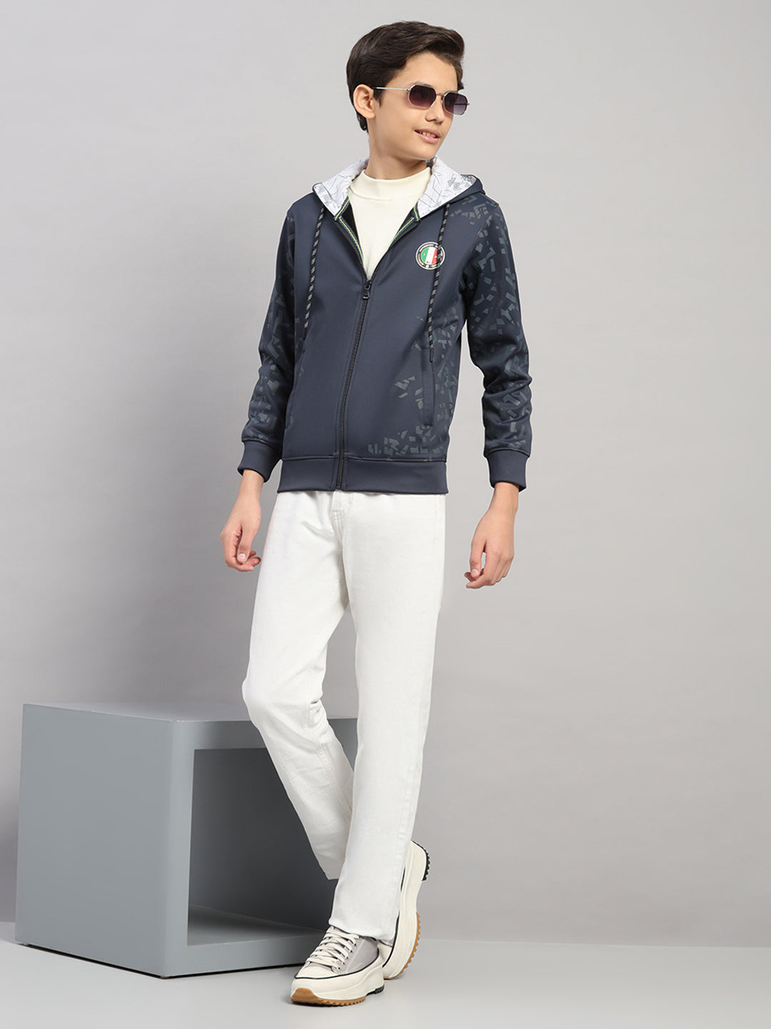 Boys Navy Blue Printed Hooded Full Sleeve Sweatshirt