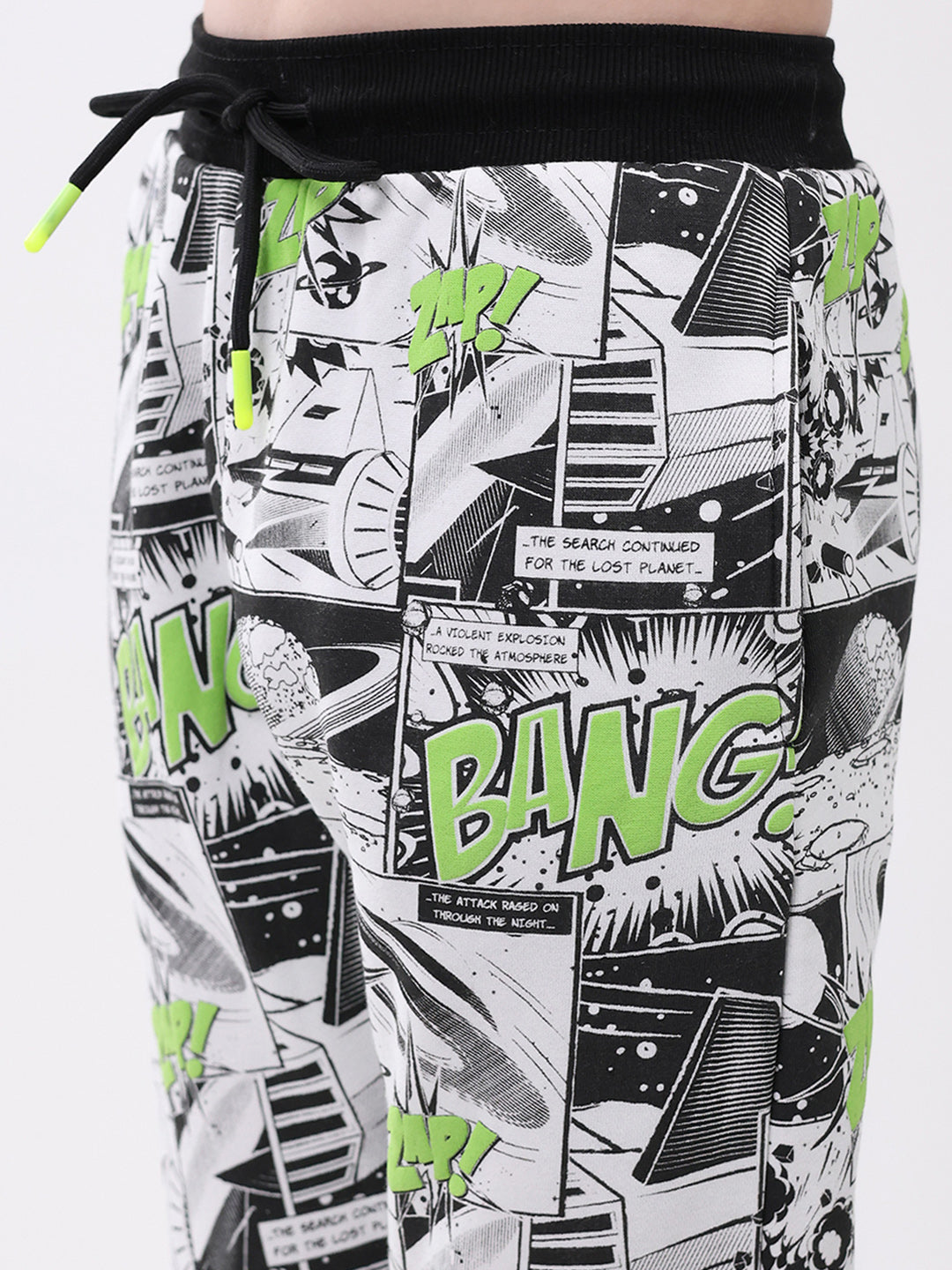 Boys Black Printed Hooded Full Sleeve Winter Tracksuit