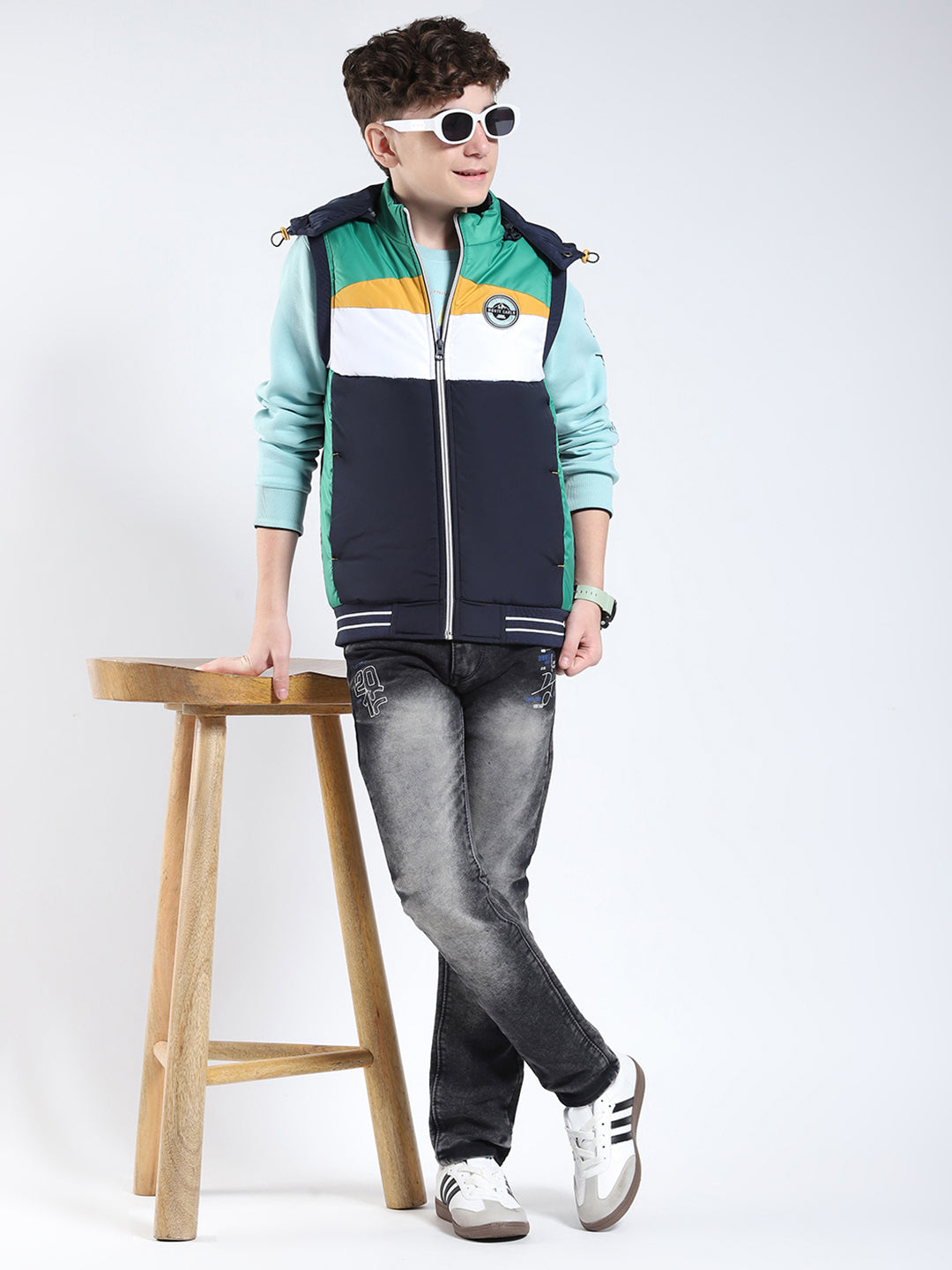 Boys Navy Blue Solid Hooded Sleeveless Jacket