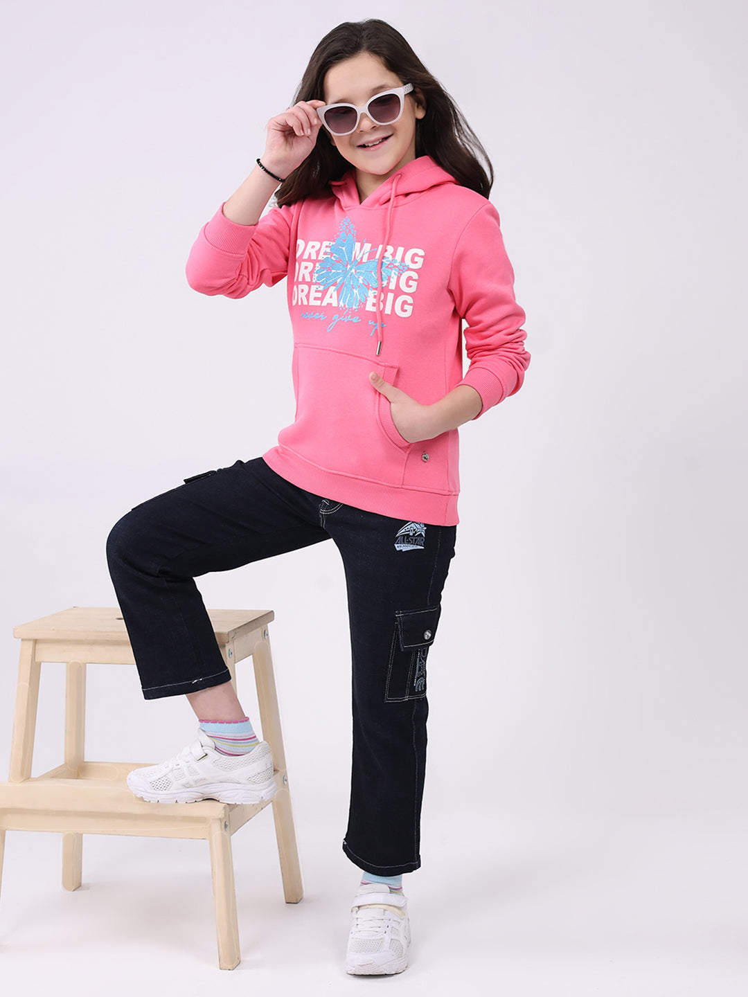 Girls Pink Printed Hooded Full Sleeve Sweatshirt