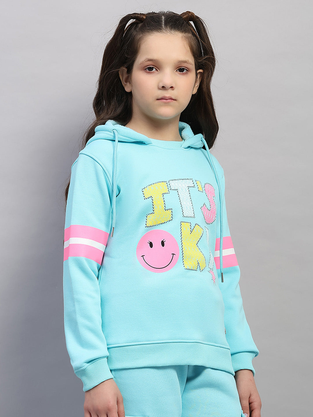 Girls Blue Printed Hooded Full Sleeve Sweatshirt