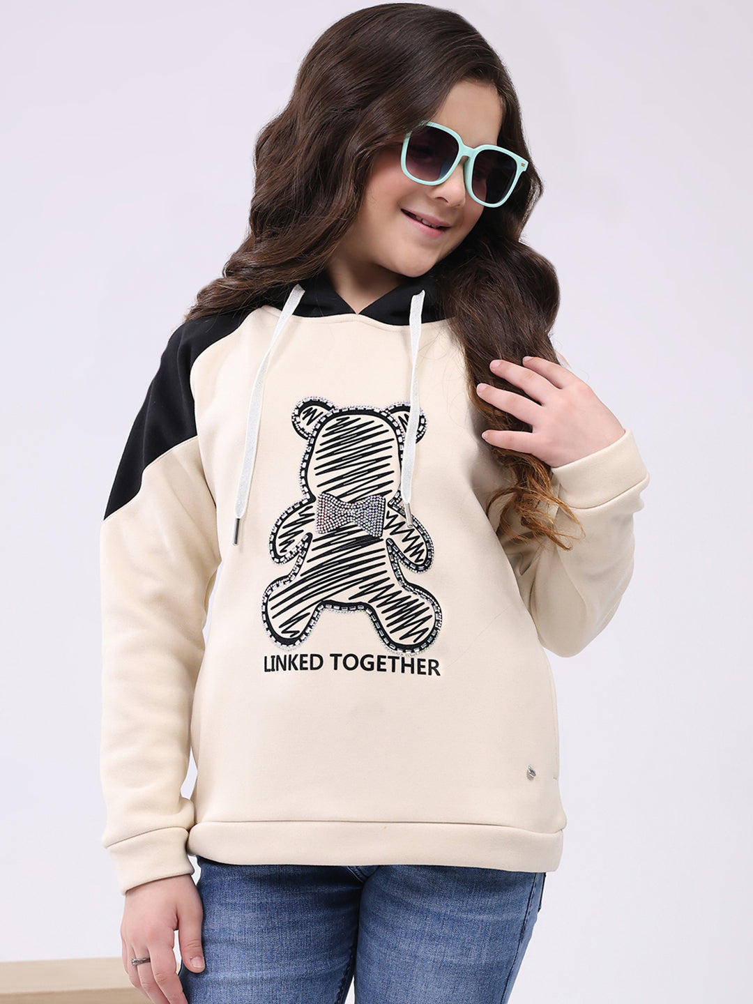 Girls Cream Printed Hooded Full Sleeve Sweatshirt