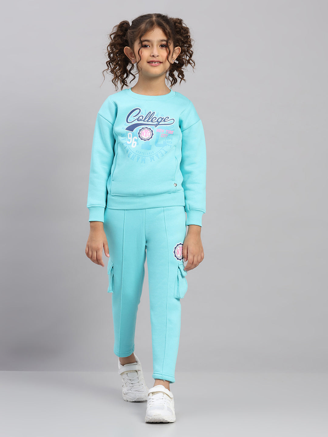 Girls Blue Printed Round Neck Full Sleeve Tracksuit