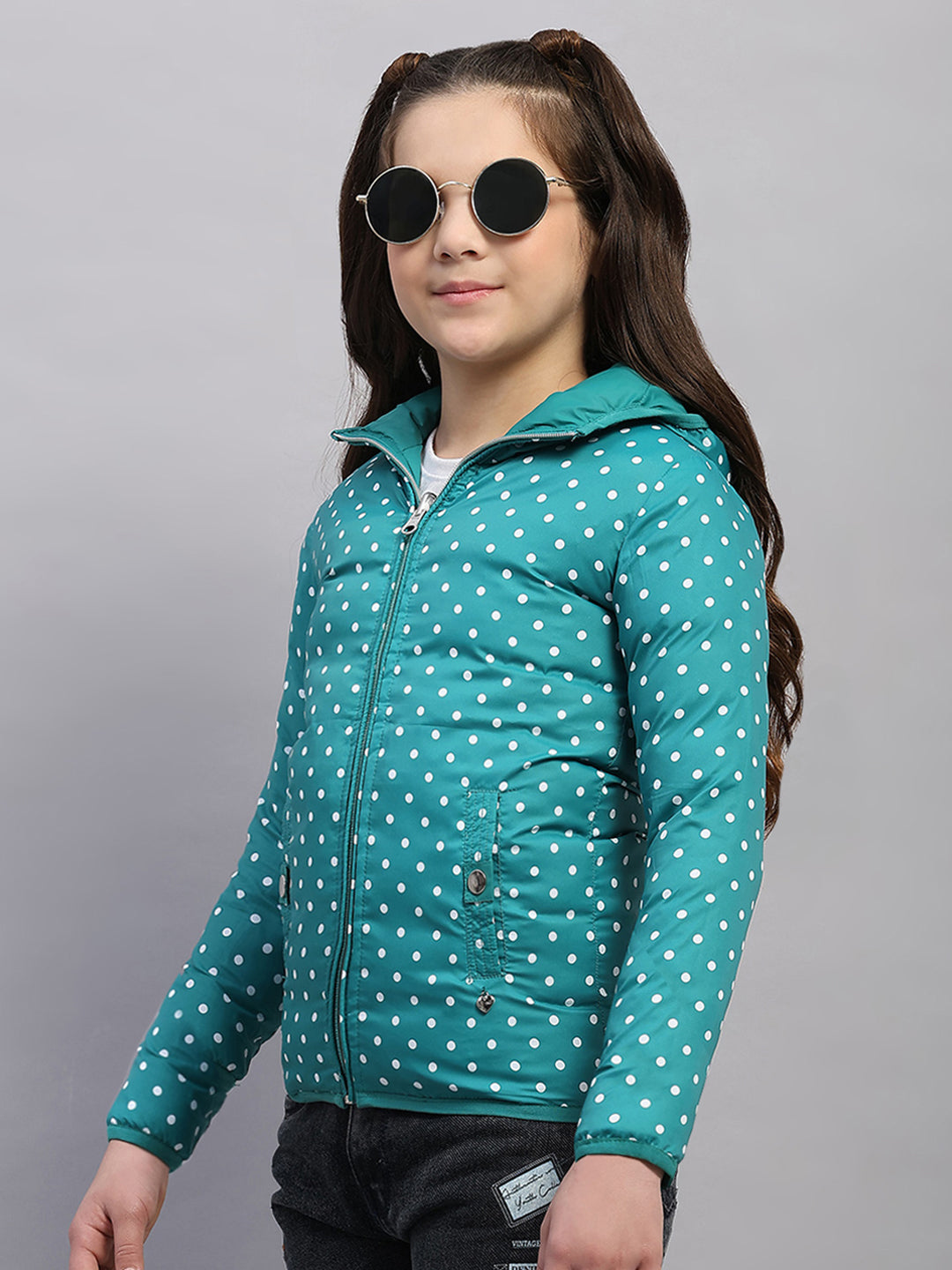 Girls Green Solid Hooded Full Sleeve Reversible Jacket