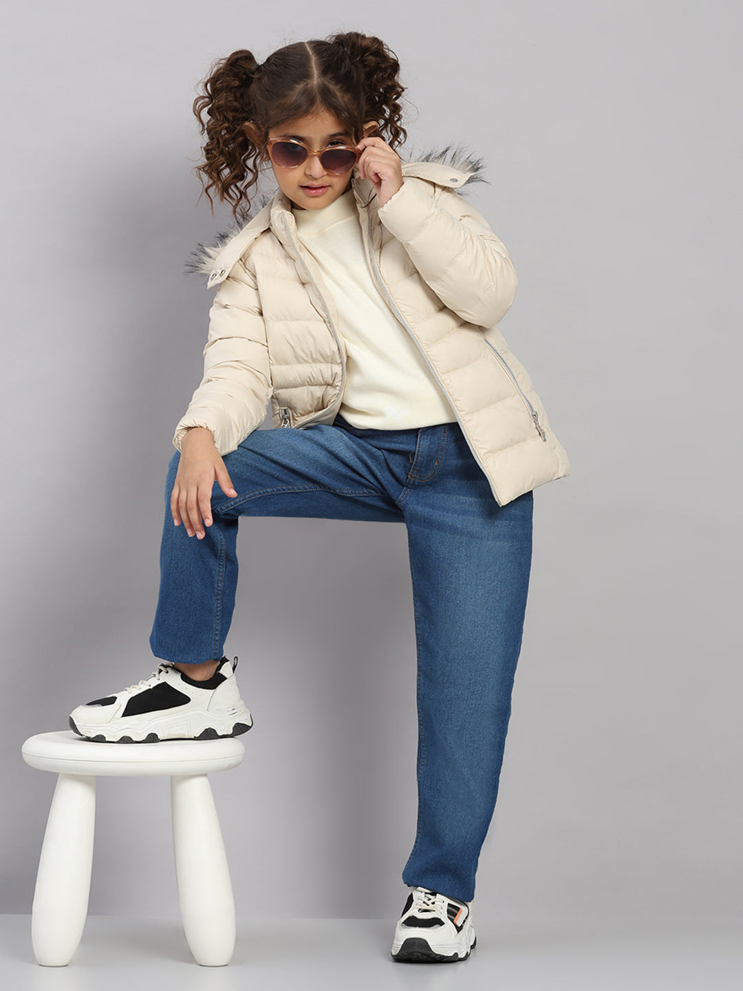 Girls Beige Self Design Hooded Full Sleeve Jacket