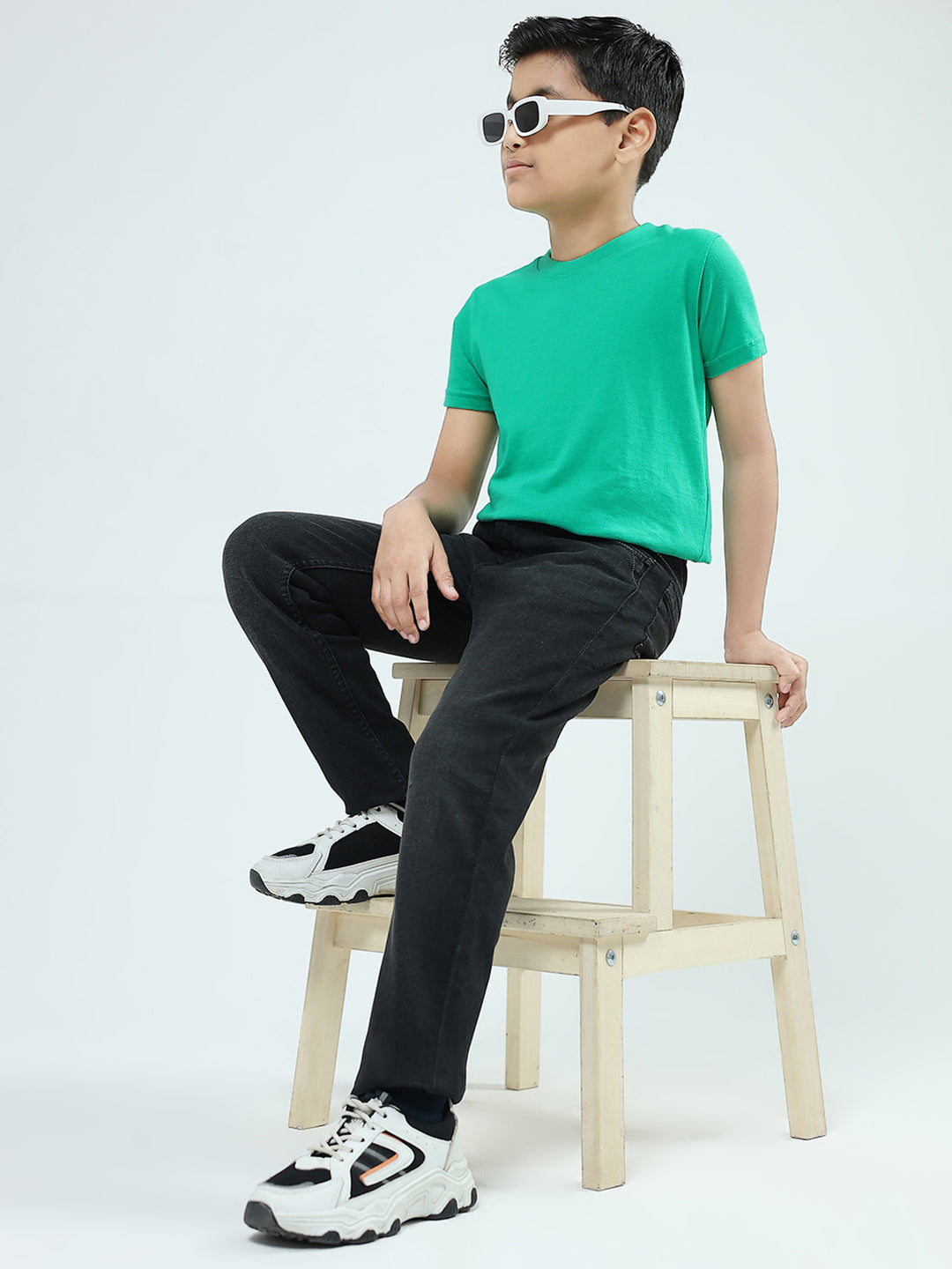 Boys Black Solid Slim Fit Denim