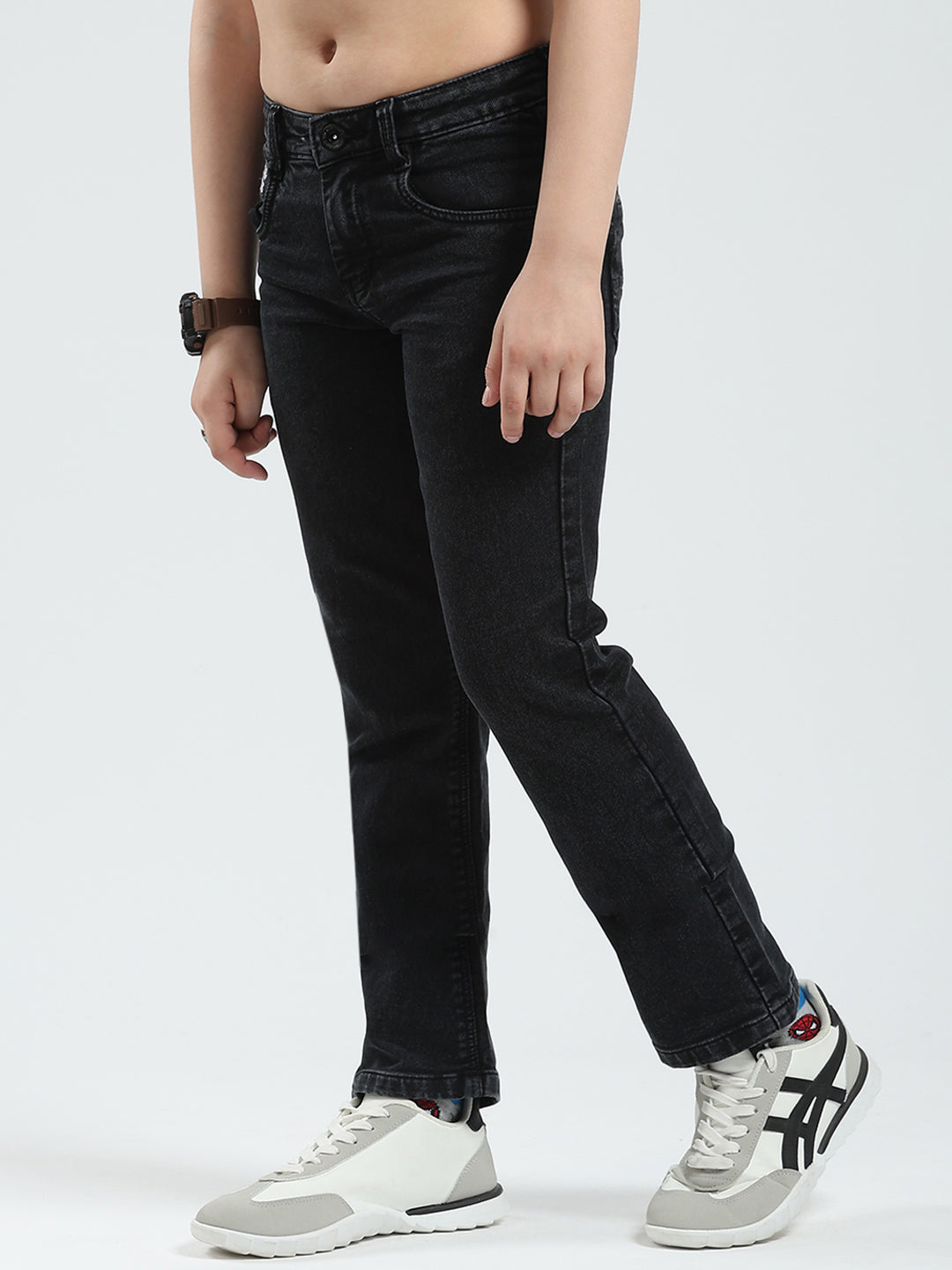 Boys Black Solid Straight Fit Denim