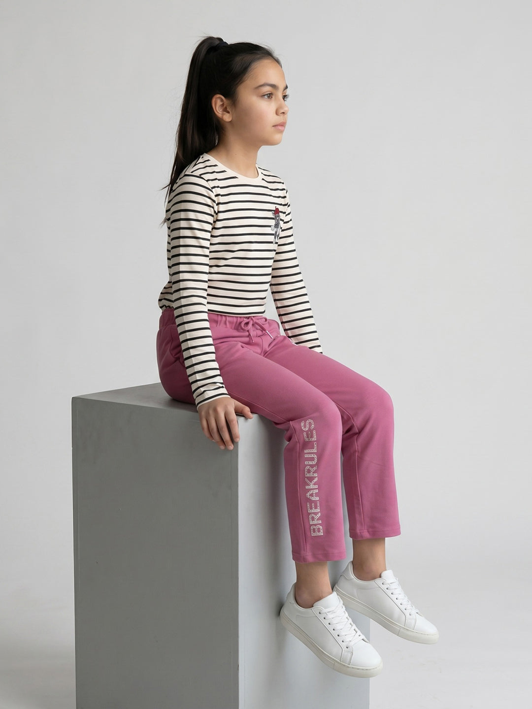 Girls Mauve Printed Regular Fit Lower