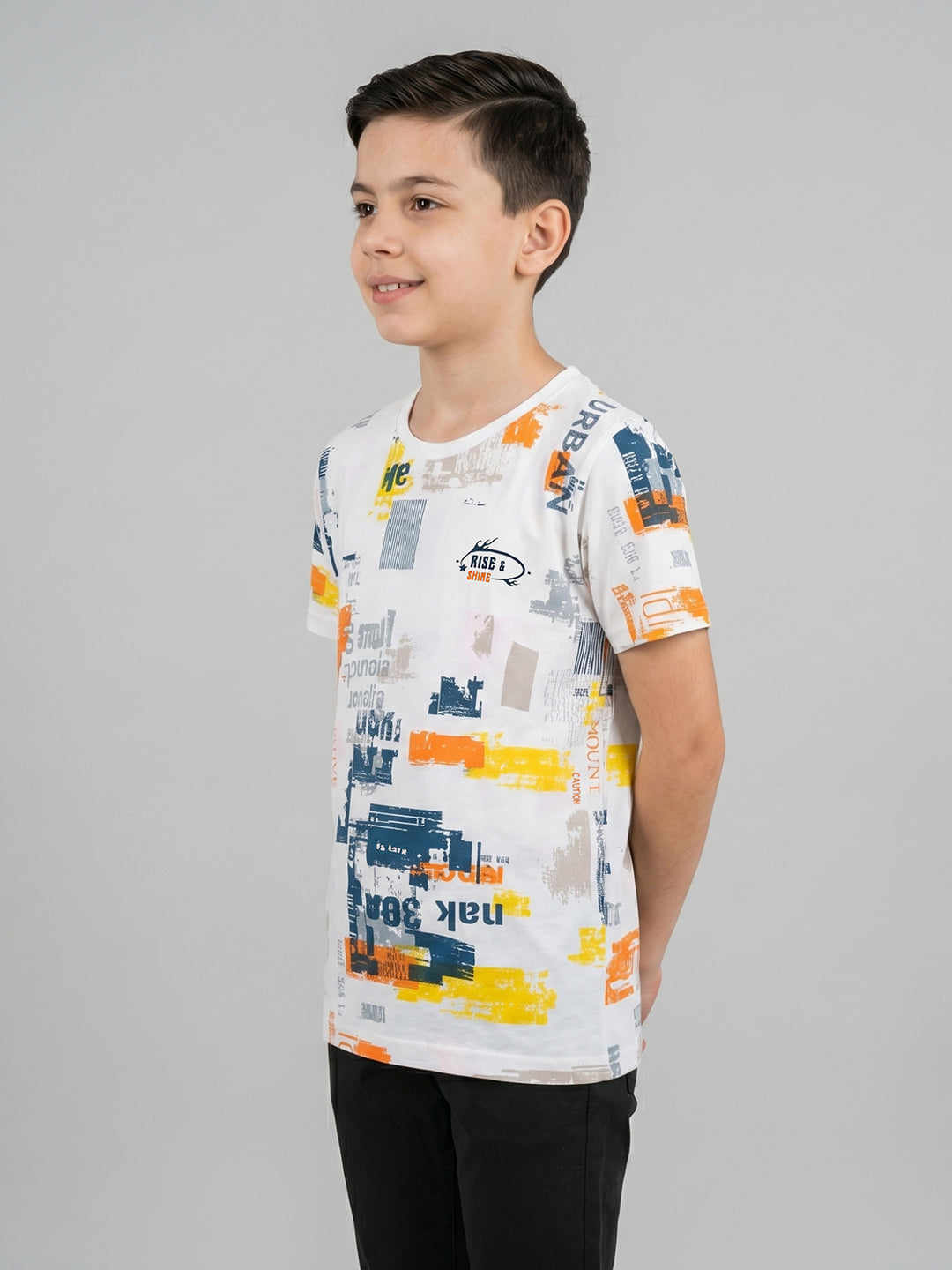 Boys White Printed Round Neck Half Sleeve T-Shirt