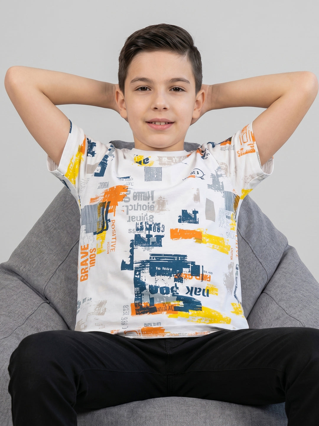 Boys White Printed Round Neck Half Sleeve T-Shirt