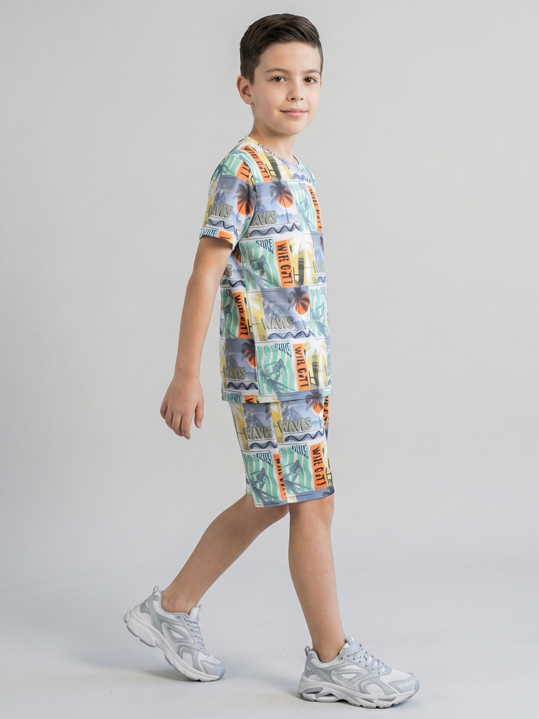 Boys Multicolor Printed Round Neck Half Sleeve Cords Set