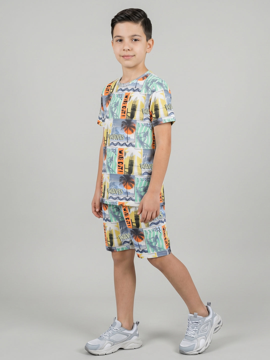 Boys Multicolor Printed Round Neck Half Sleeve Cords Set